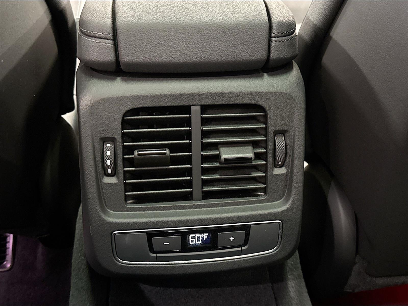 2024 Audi e-tron GT Premium Plus