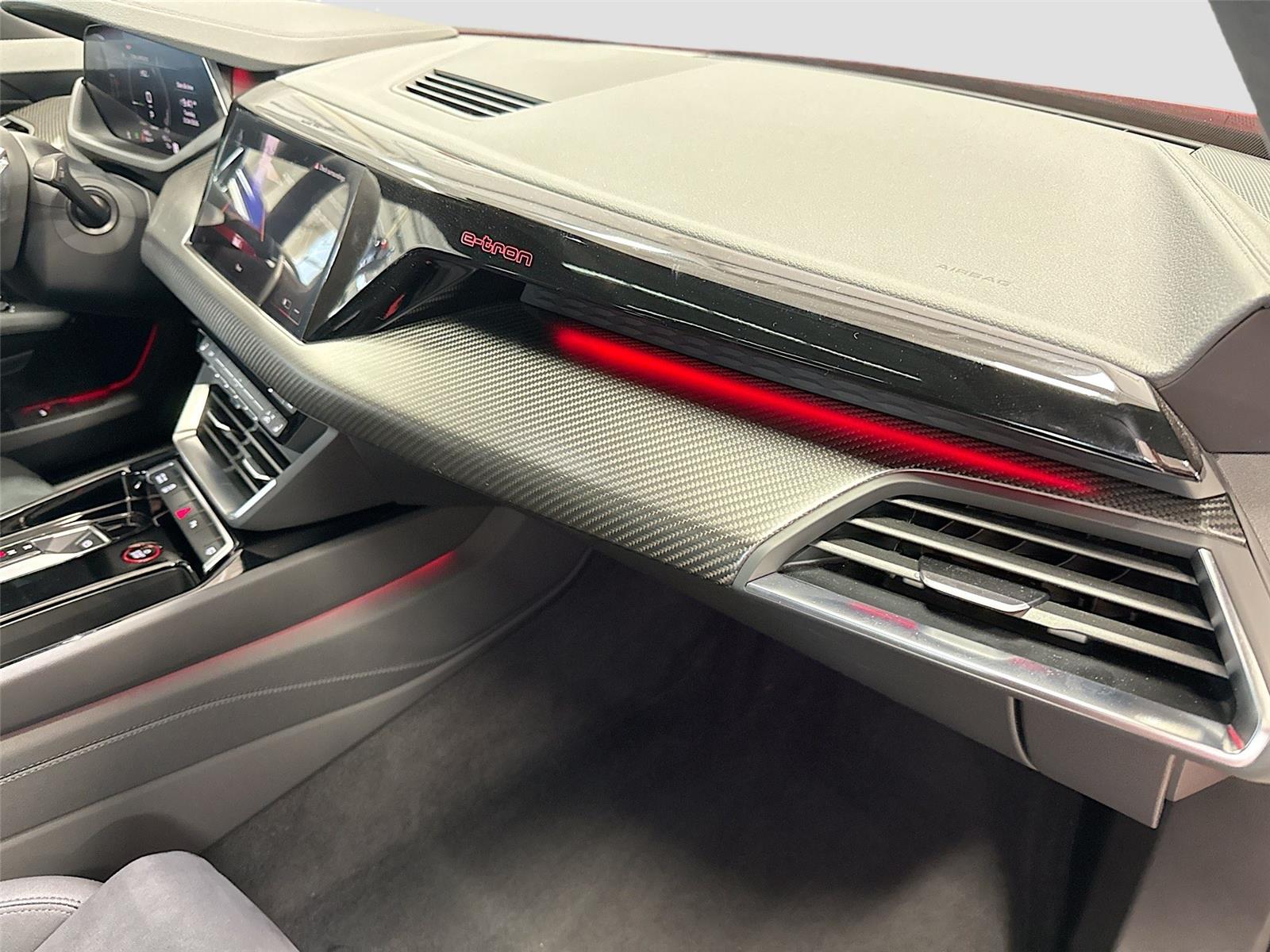 2024 Audi e-tron GT Premium Plus