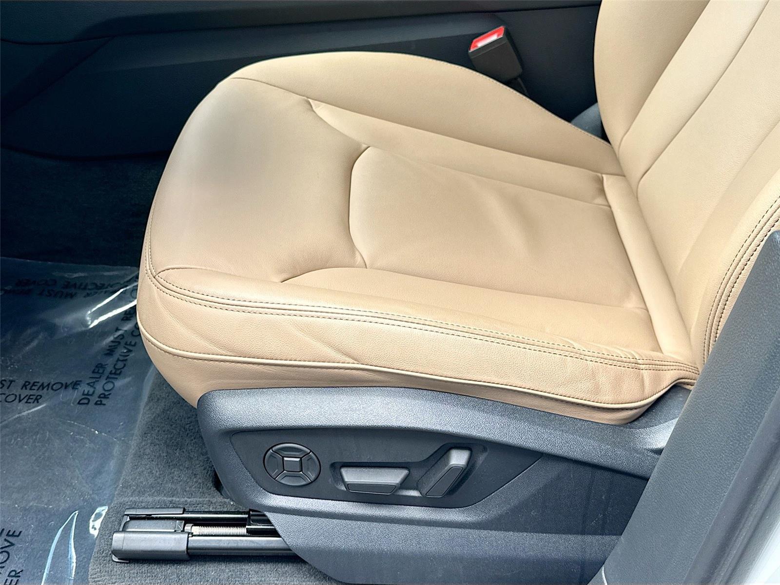 2025 Audi Q7 Premium