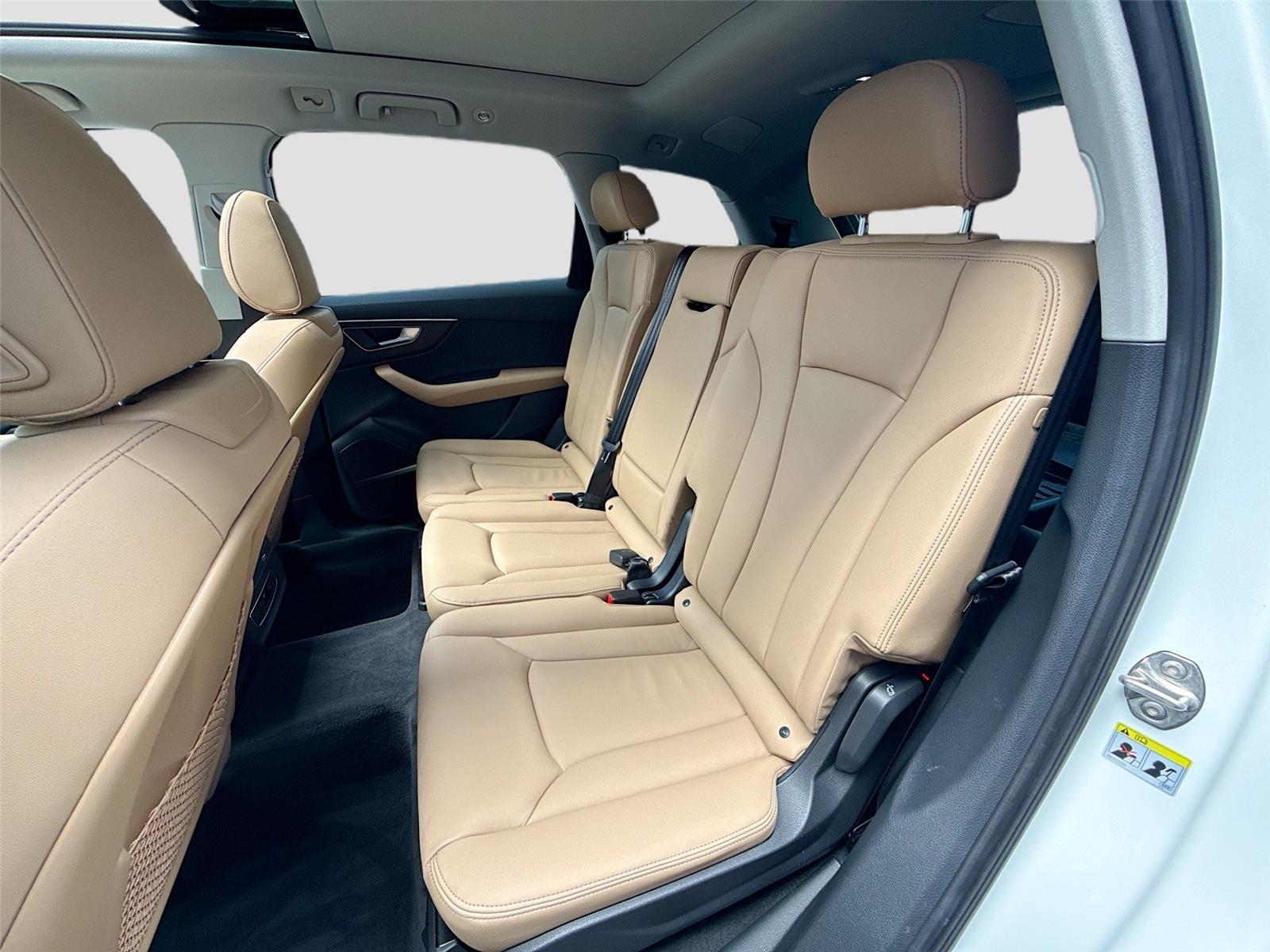 2025 Audi Q7 Premium
