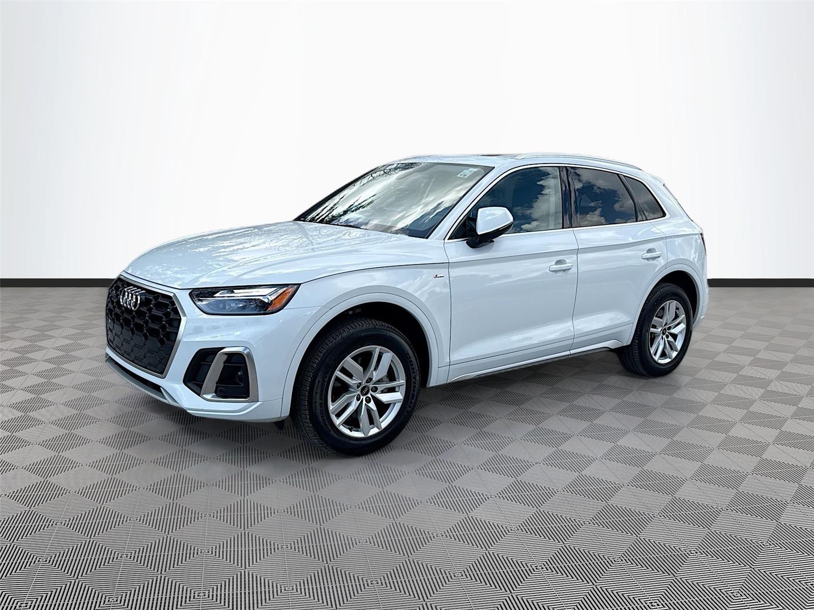 2023 Audi Q5 S line Premium