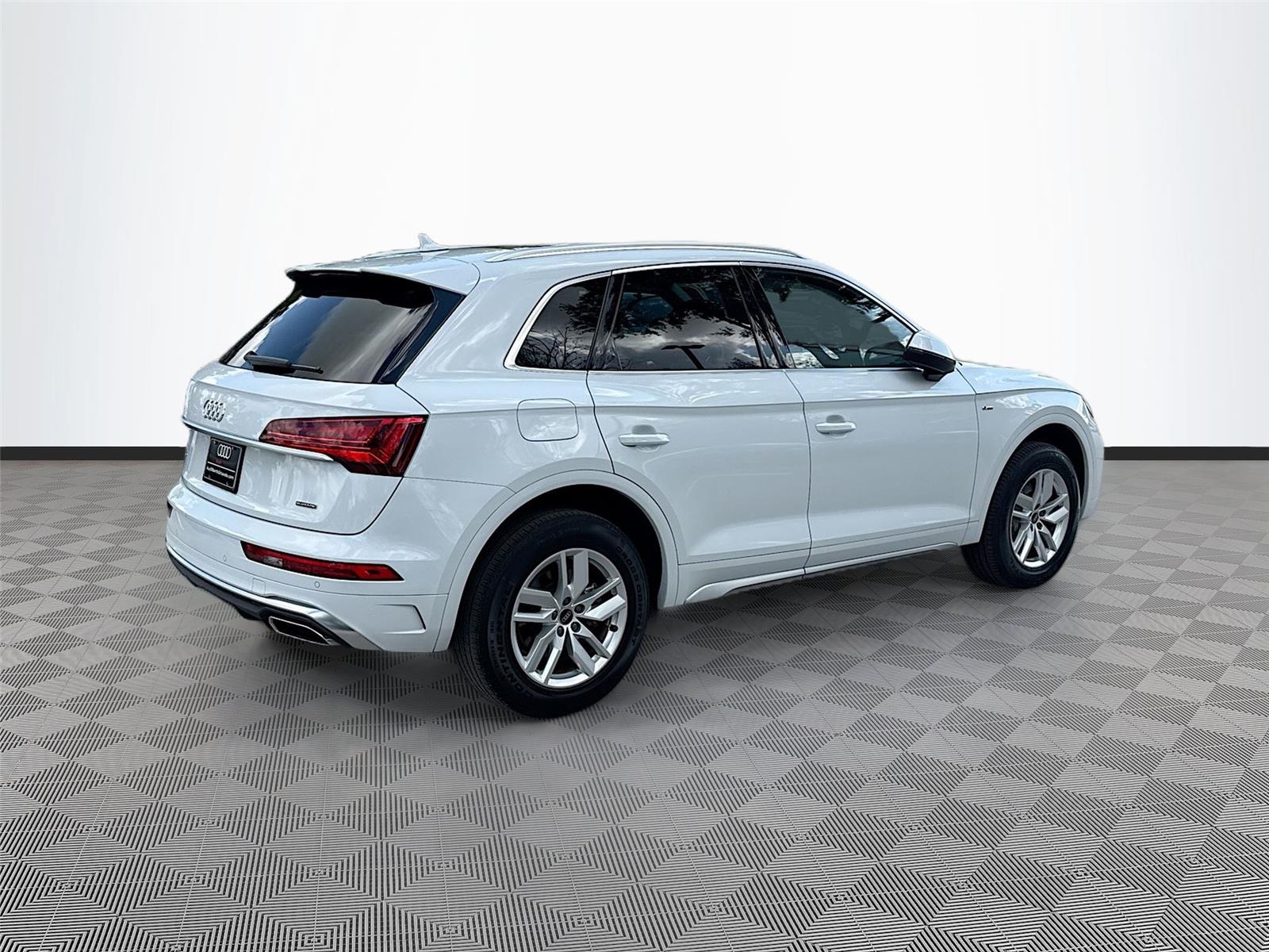 2023 Audi Q5 S line Premium