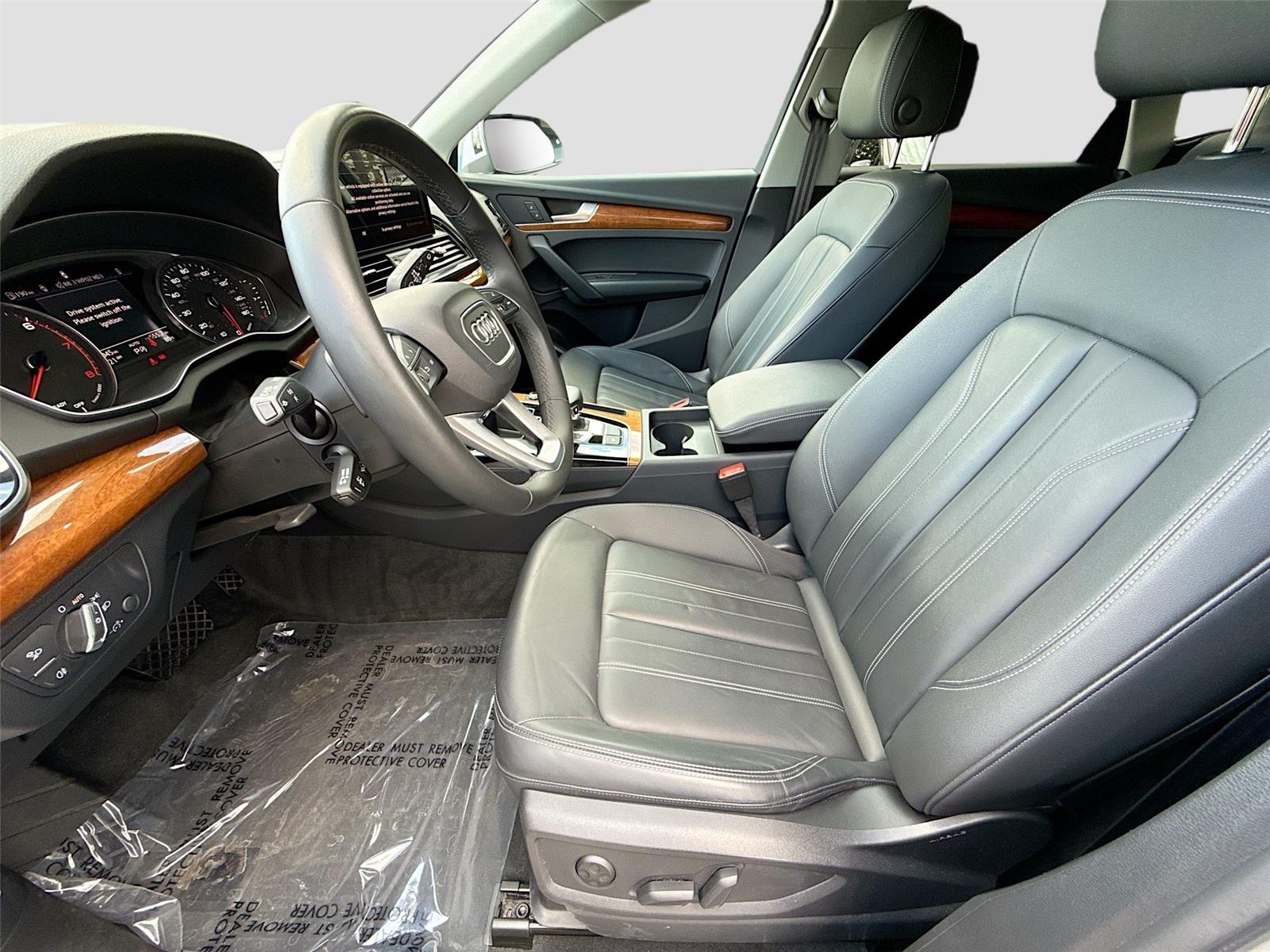 2023 Audi Q5 S line Premium