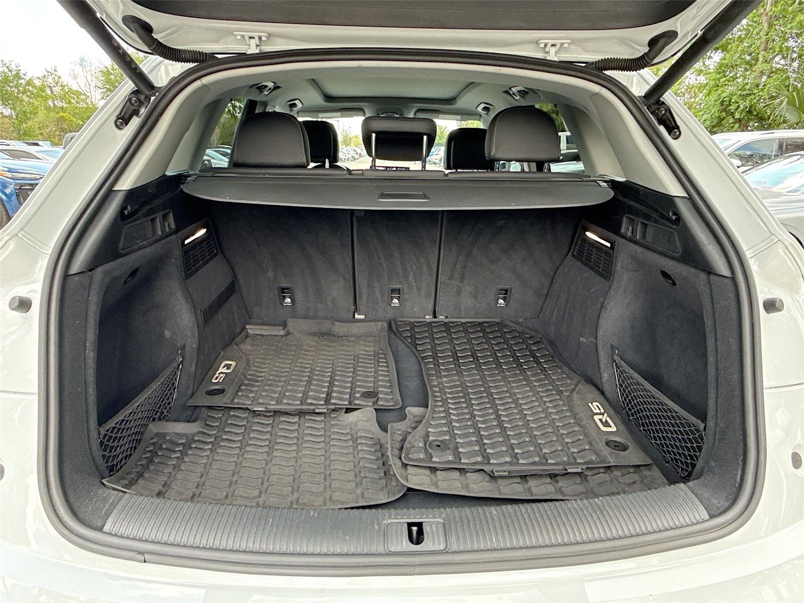 2023 Audi Q5 S line Premium