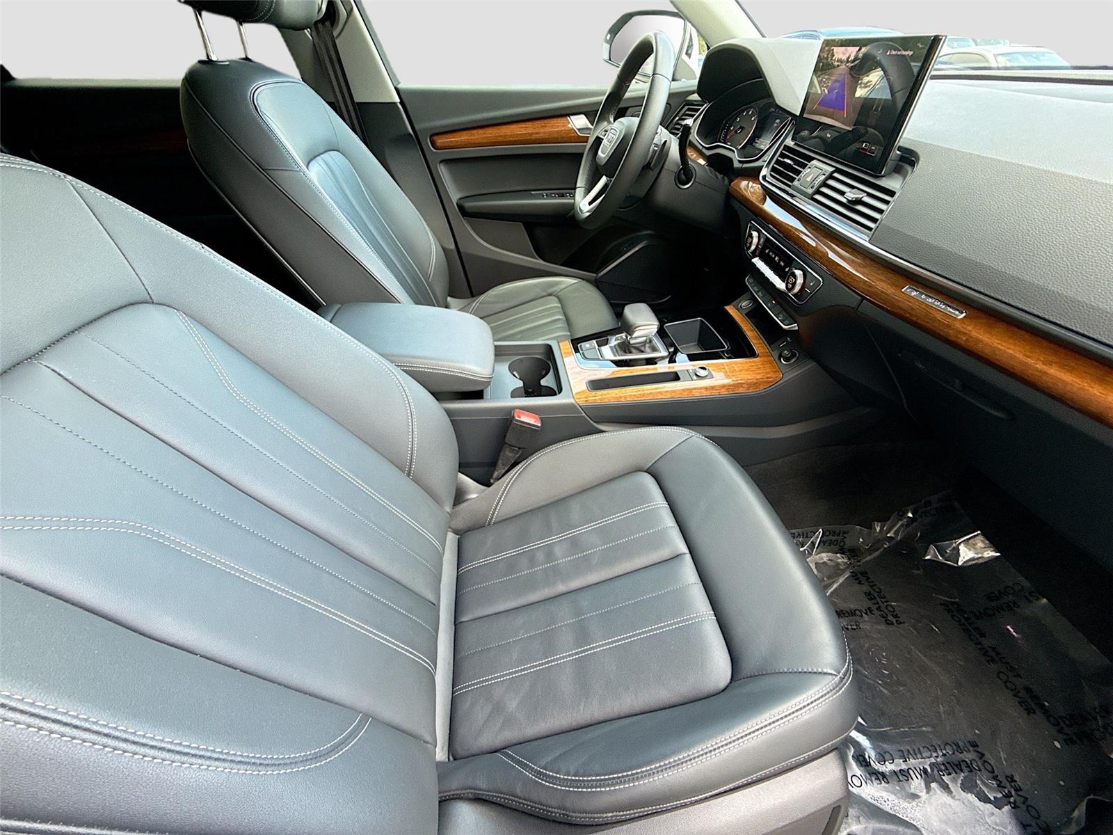 2023 Audi Q5 S line Premium