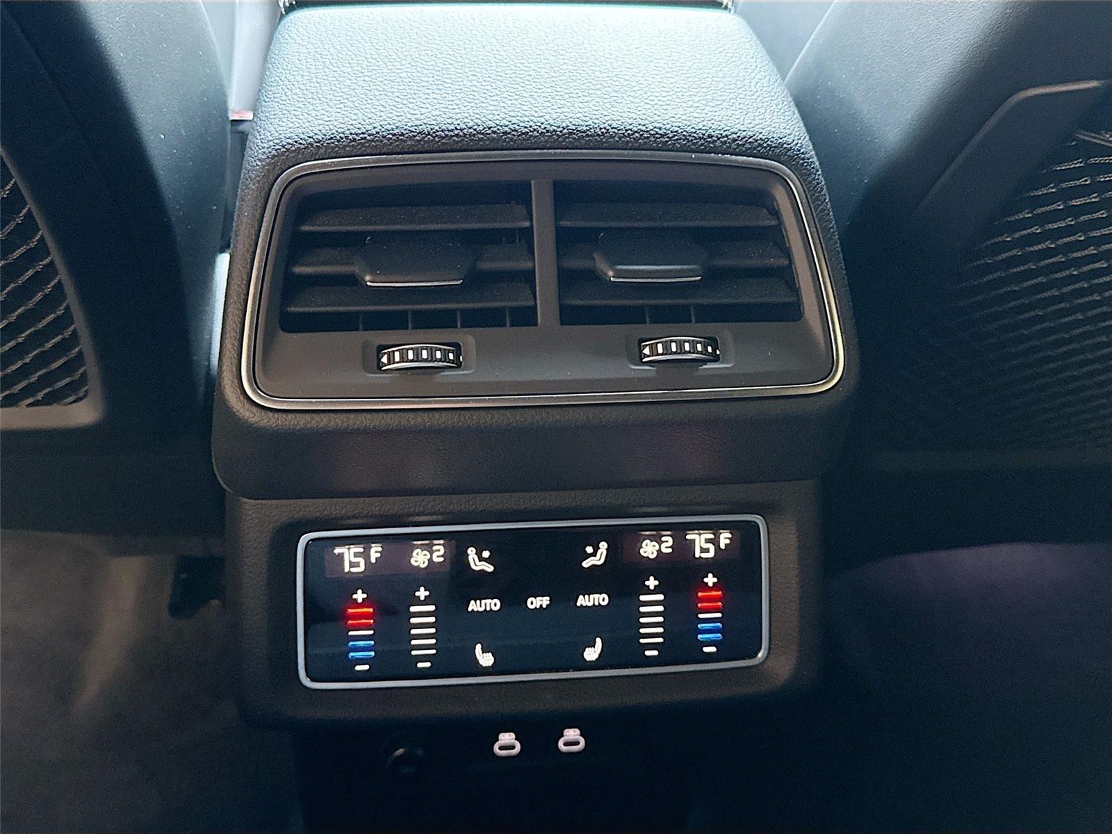 2023 Audi e-tron S Sportback Premium Plus