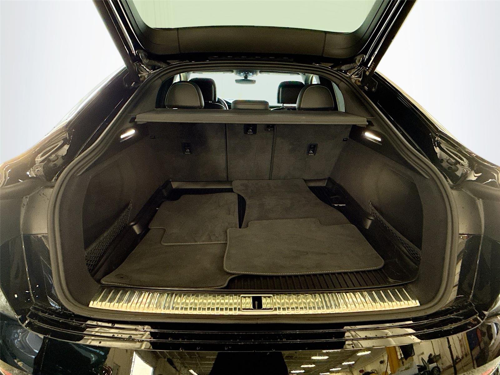 2023 Audi e-tron S Sportback Premium Plus