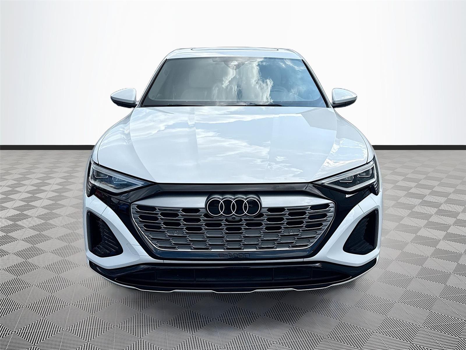 2024 Audi Q8 e-tron Sportback S line Premium Plus
