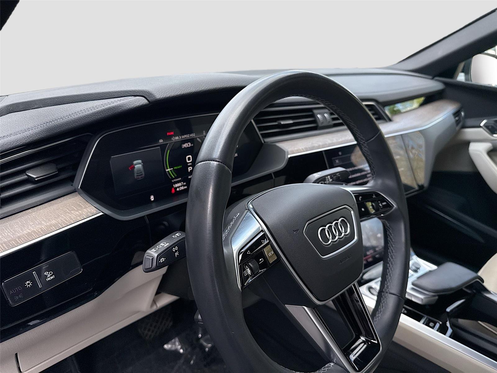2024 Audi Q8 e-tron Sportback S line Premium Plus
