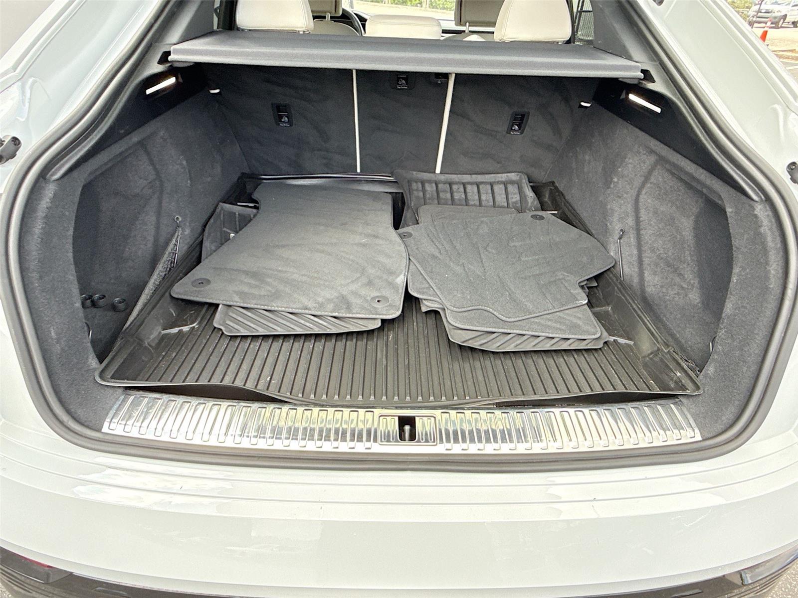 2024 Audi Q8 e-tron Sportback S line Premium Plus