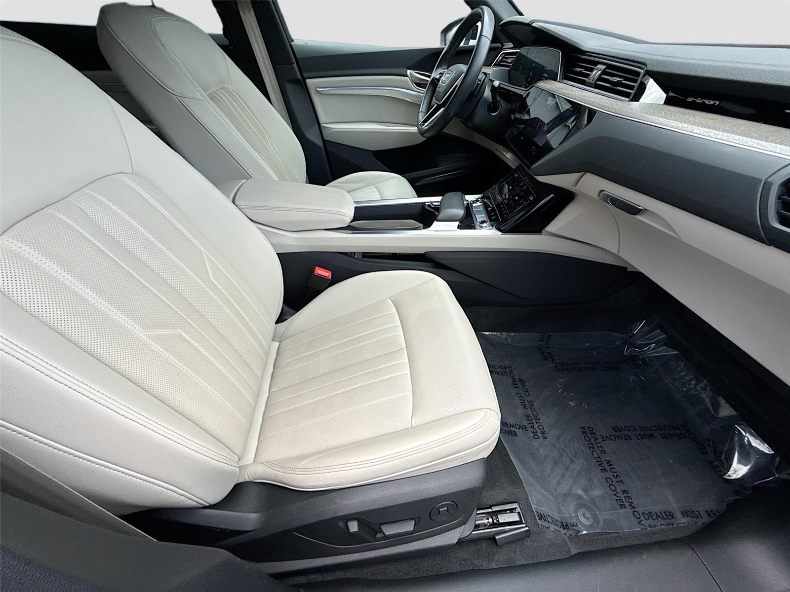 2024 Audi Q8 e-tron Sportback S line Premium Plus