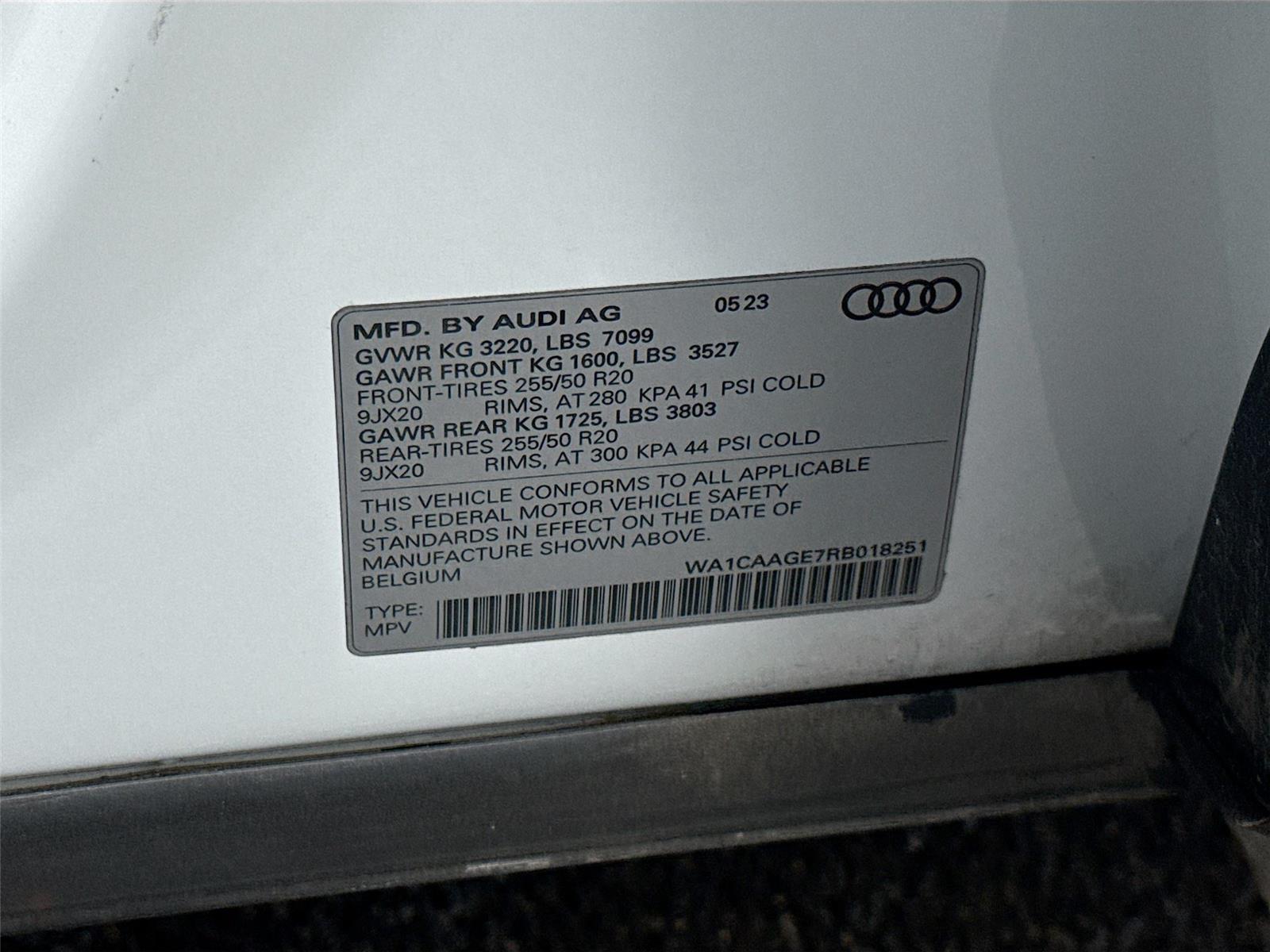 2024 Audi Q8 e-tron Sportback S line Premium Plus