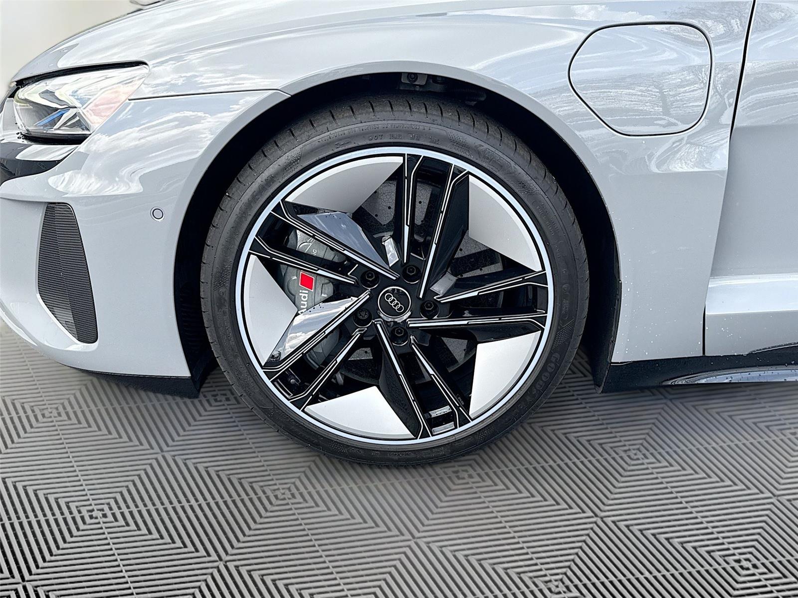 2023 Audi RS e-tron GT