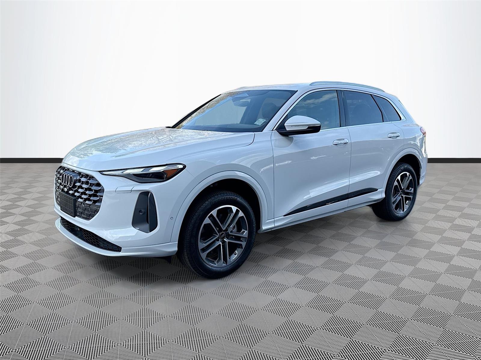 2025 Audi Q5 Premium