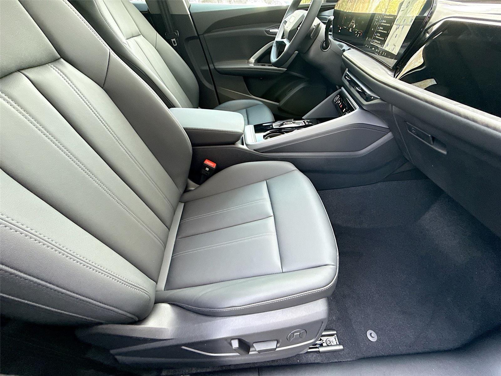 2025 Audi Q5 Premium