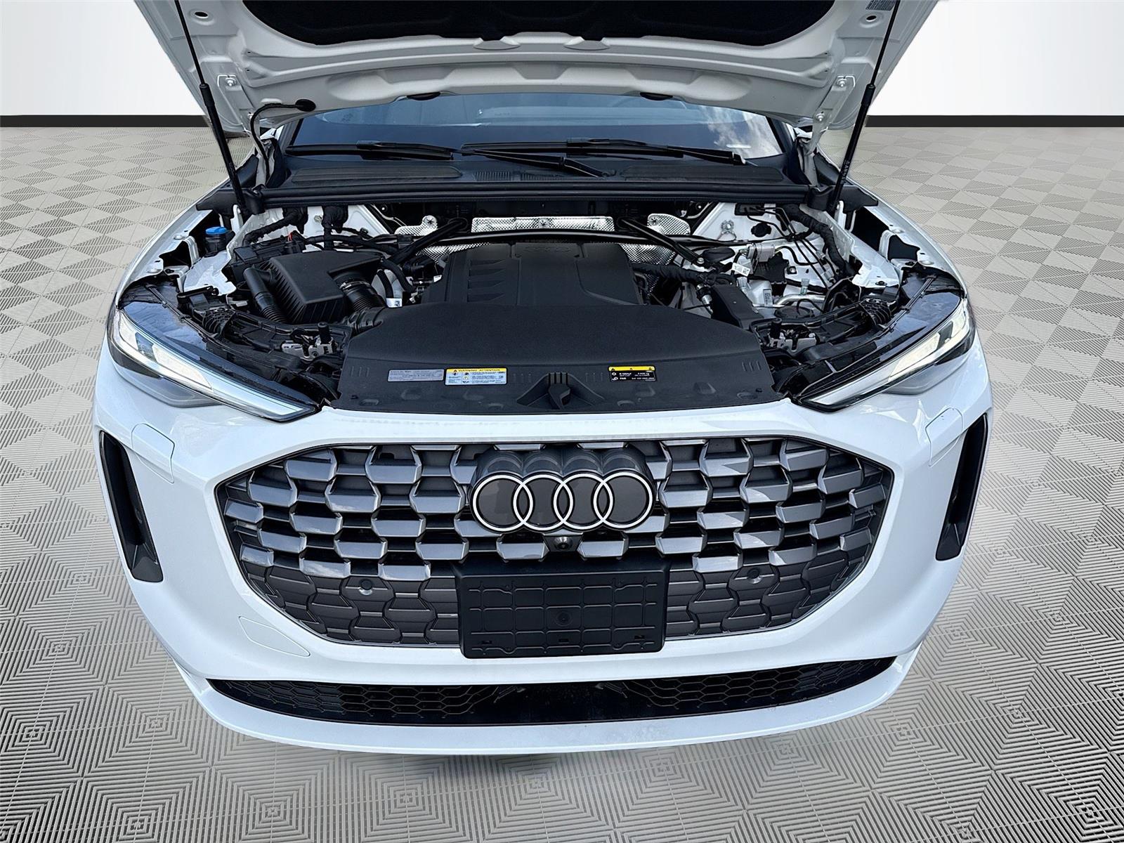 2025 Audi Q5 Premium