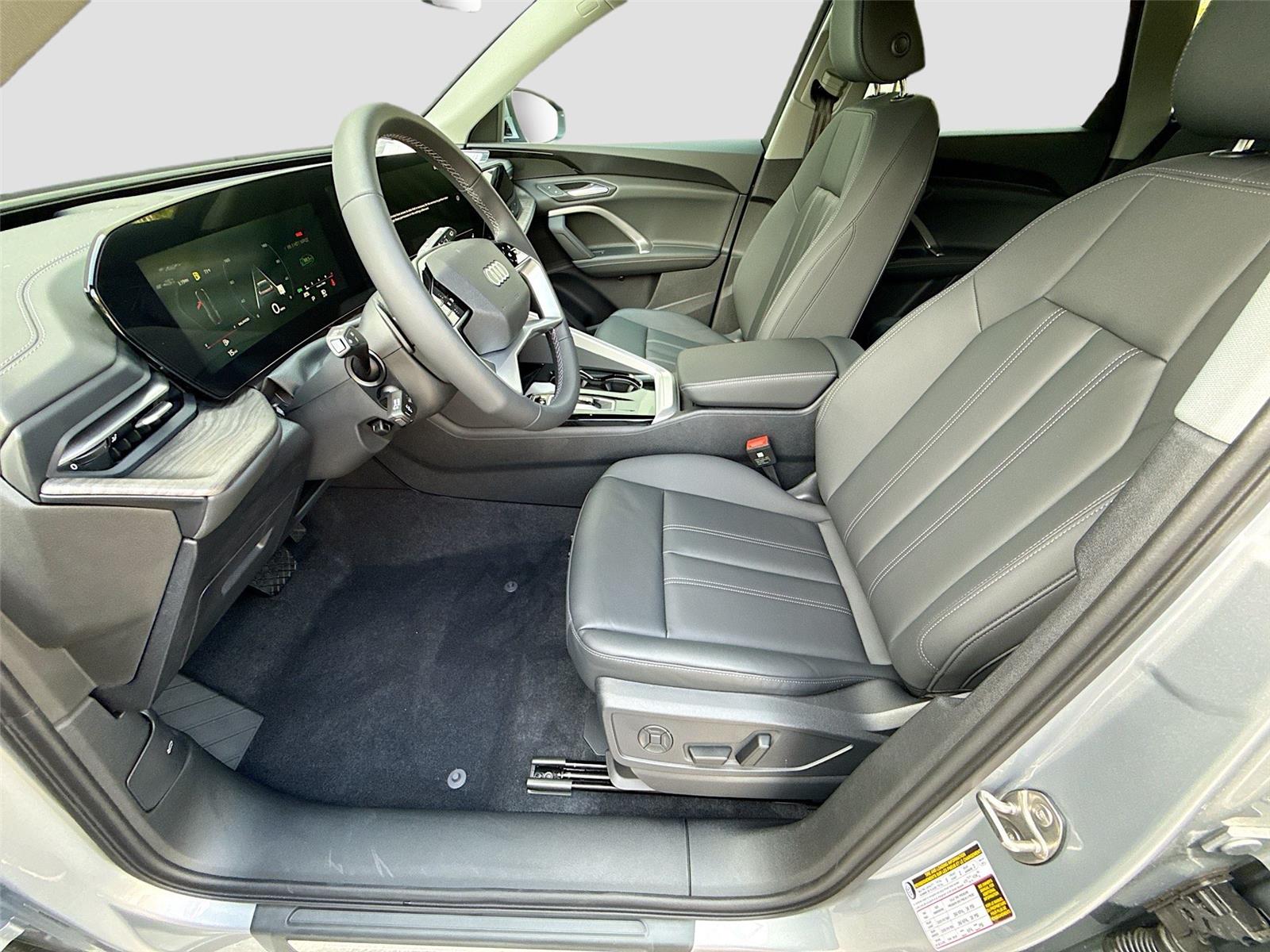 2025 Audi Q5 Premium