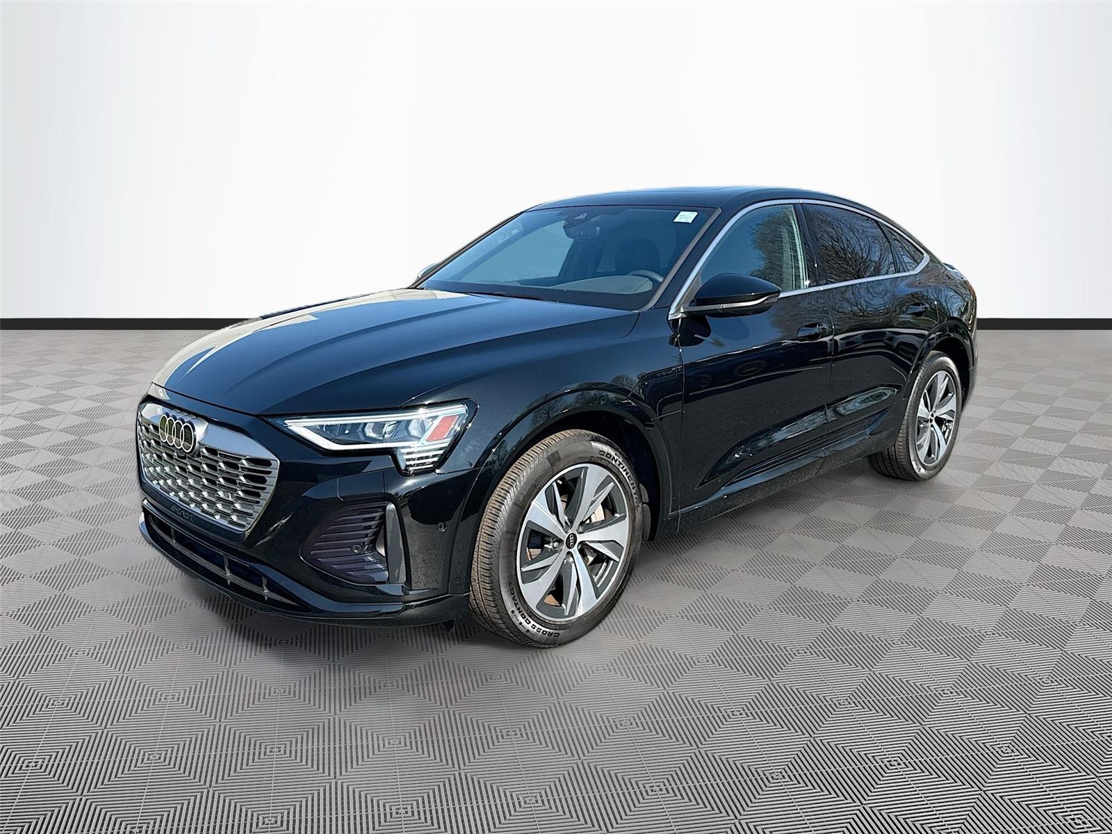 2024 Audi Q8 e-tron Sportback S line Premium Plus