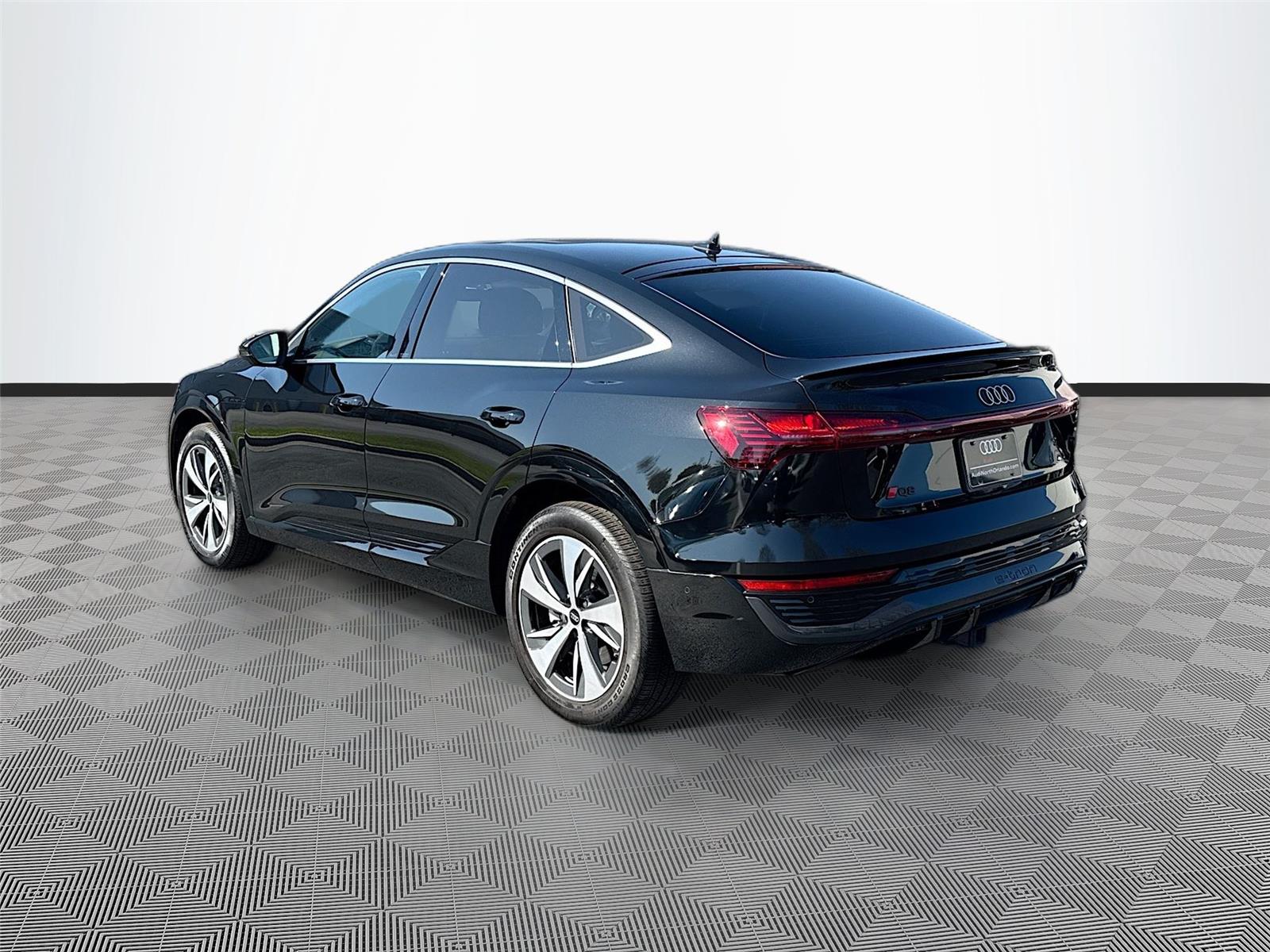 2024 Audi Q8 e-tron Sportback S line Premium Plus