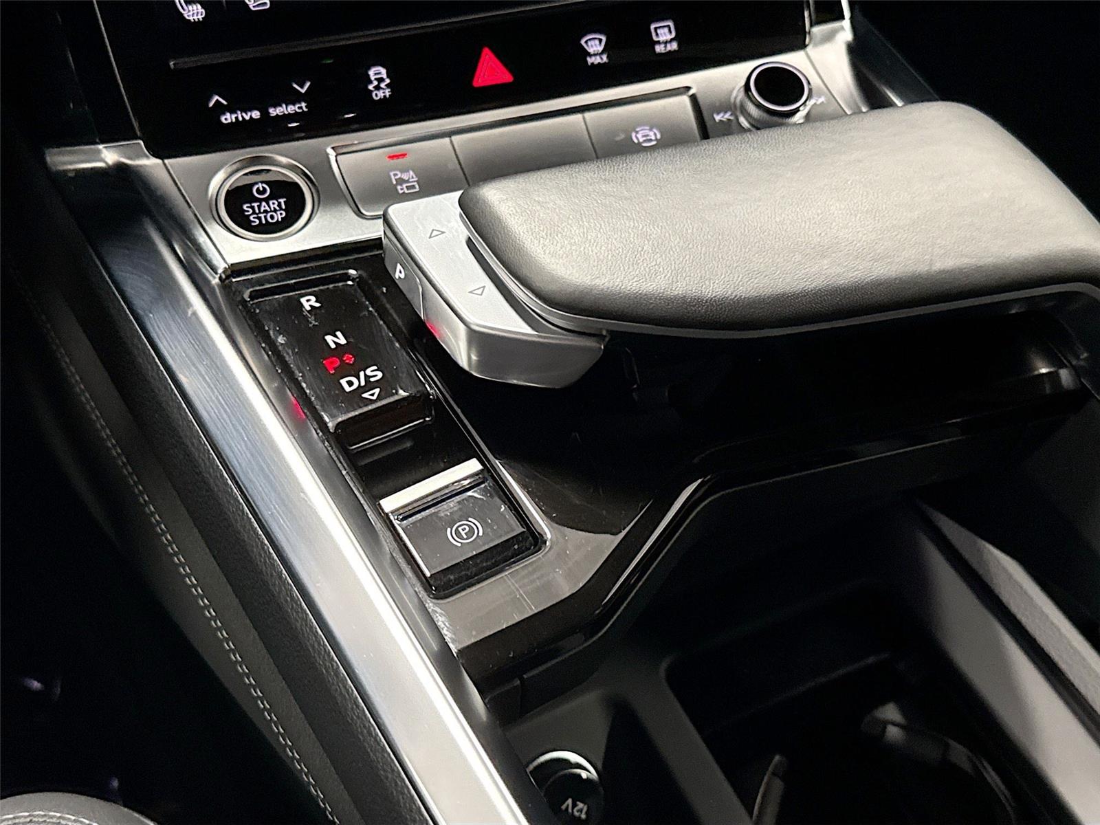 2024 Audi Q8 e-tron Sportback S line Premium Plus