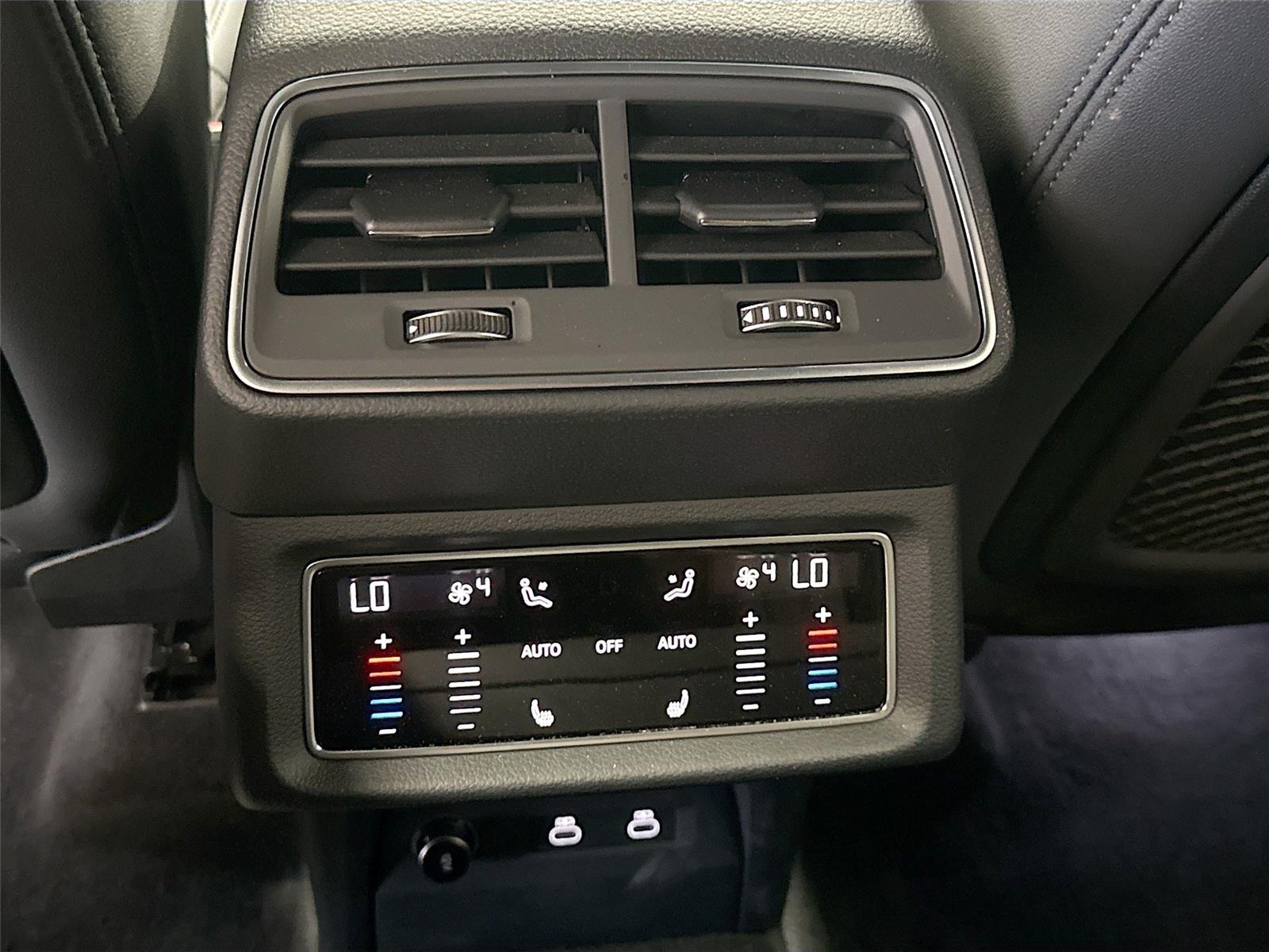 2024 Audi Q8 e-tron Sportback S line Premium Plus