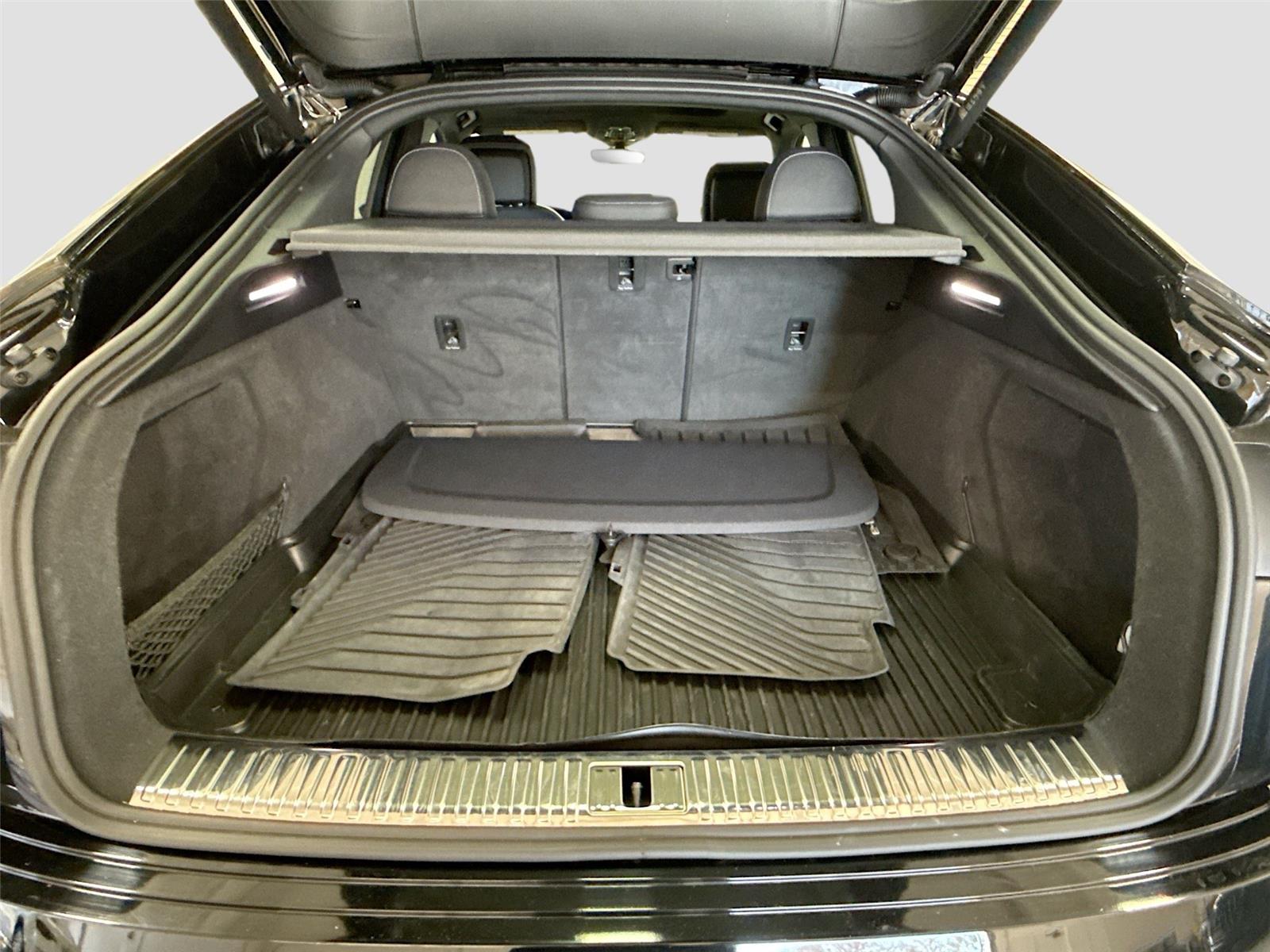 2024 Audi Q8 e-tron Sportback S line Premium Plus