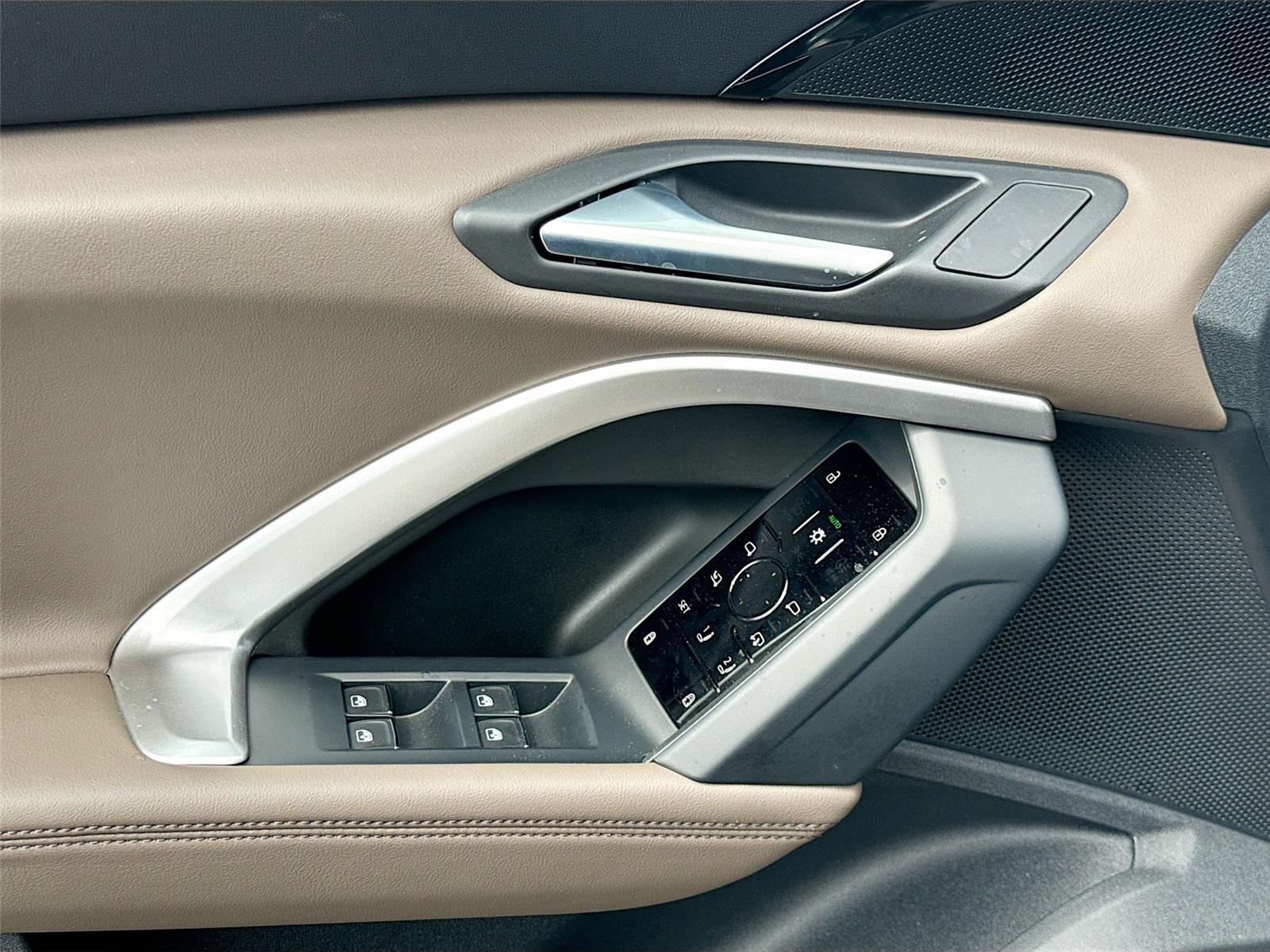 2025 Audi Q5 Premium