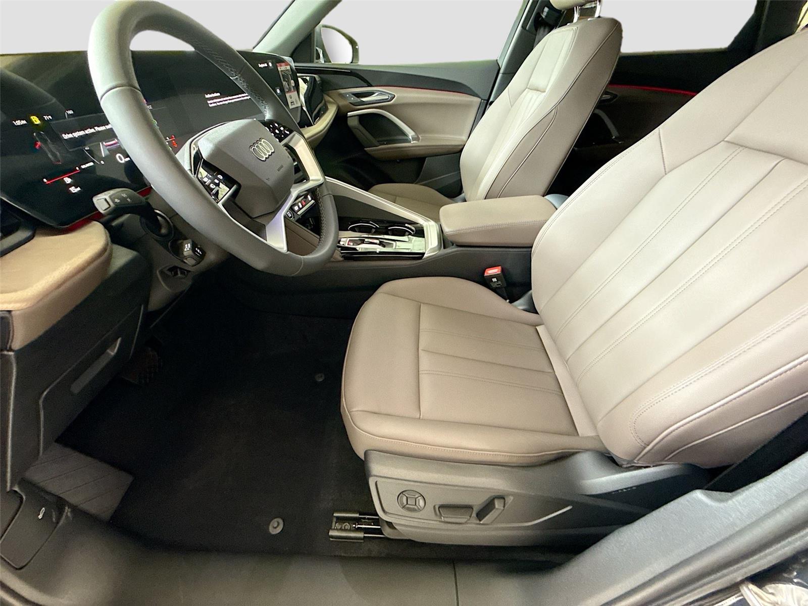 2025 Audi Q5 Premium