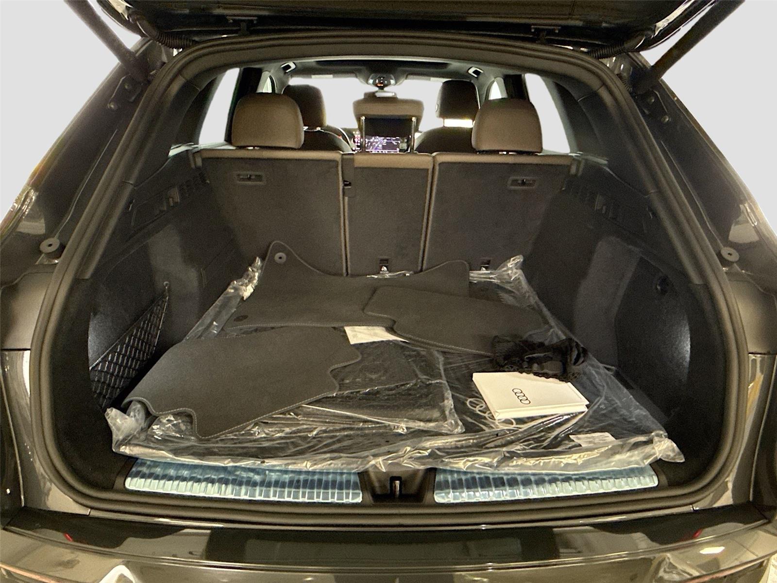 2025 Audi Q5 Premium