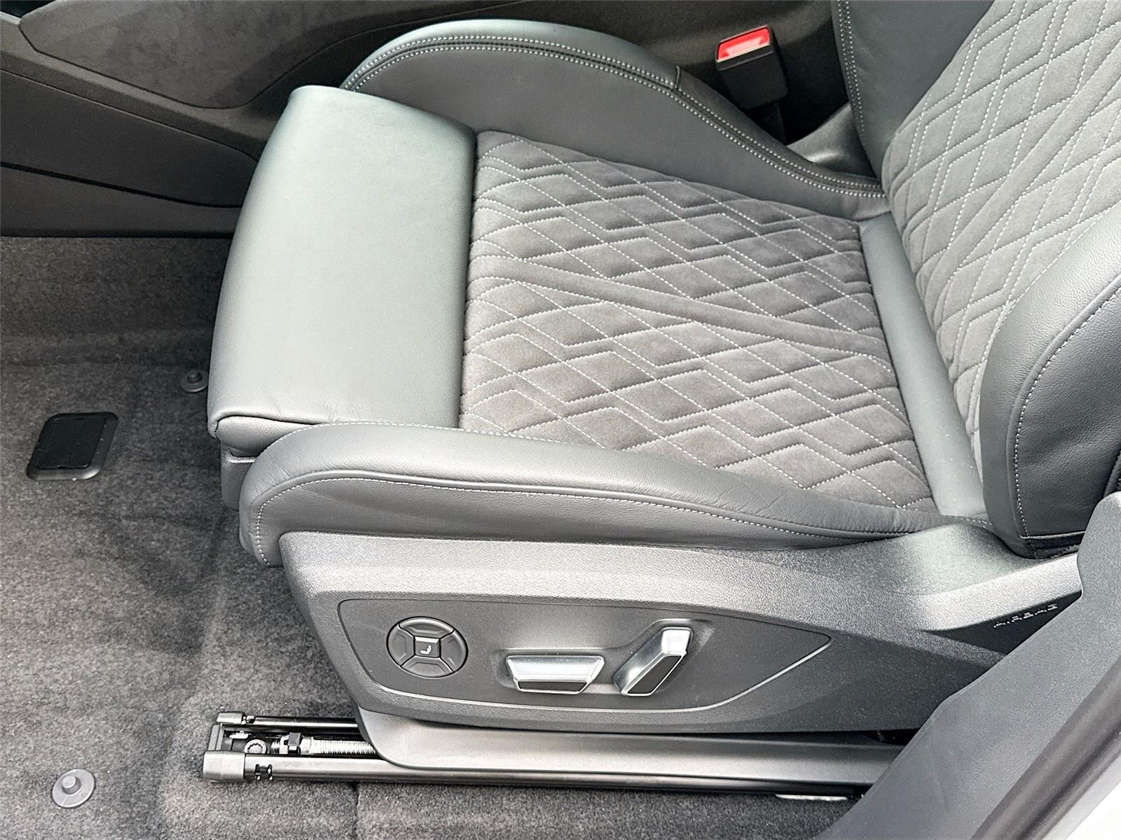 2027 Audi SQ6 e-tron Sportback Premium Plus