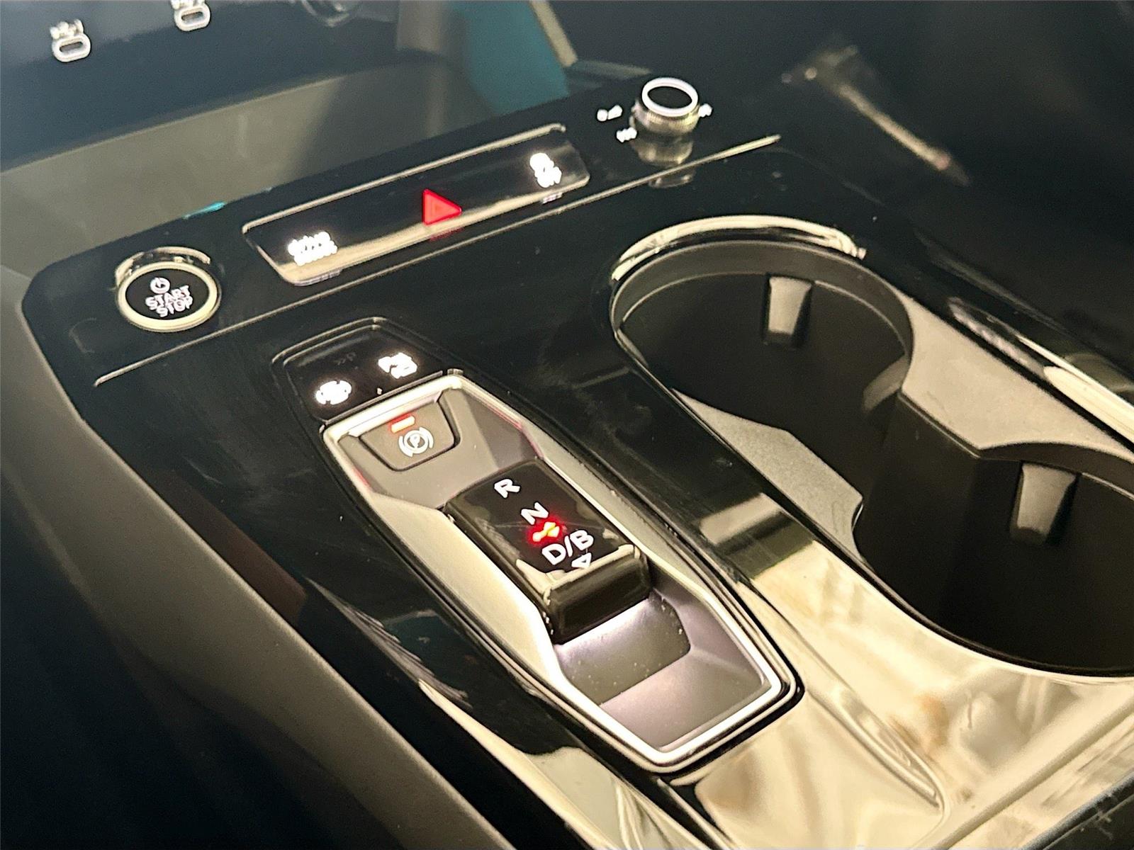 2025 Audi Q6 e-tron Premium Plus