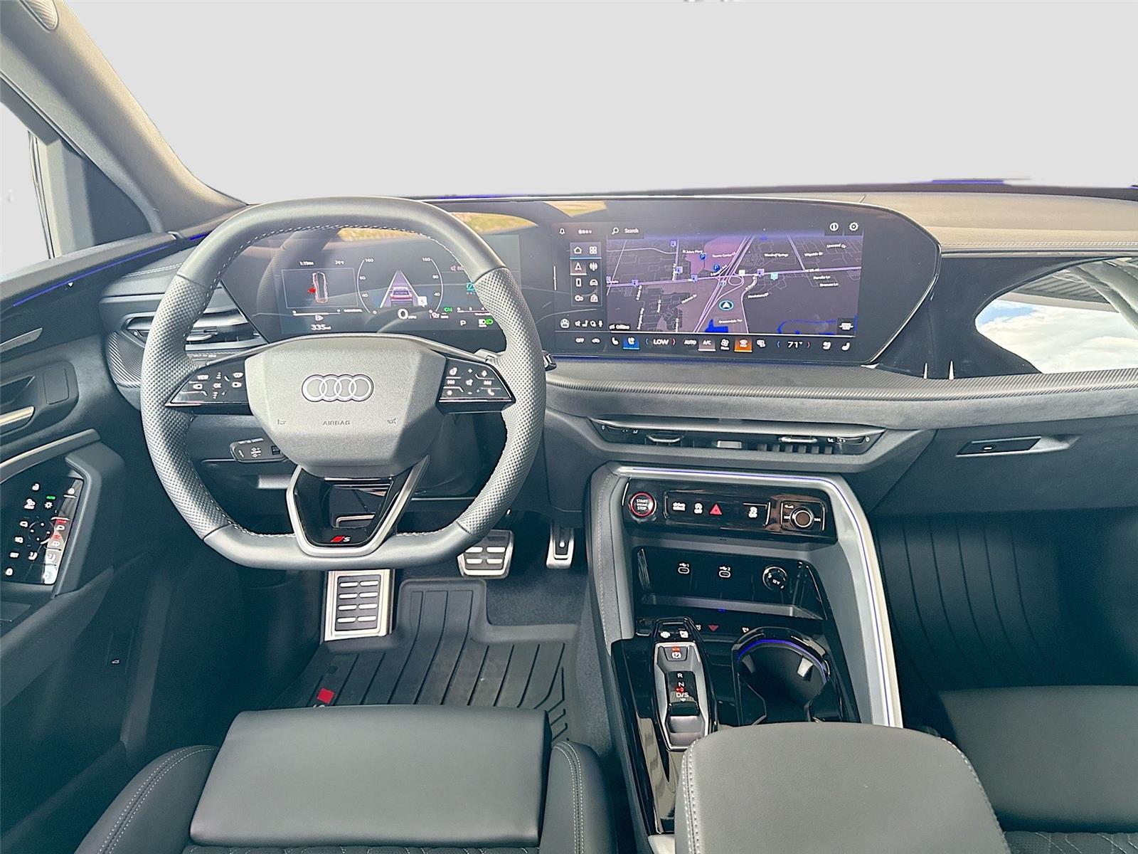 2025 Audi SQ5 Premium Plus