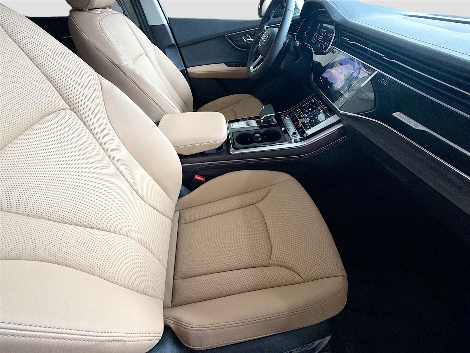 2026 Audi Q7 Premium Plus