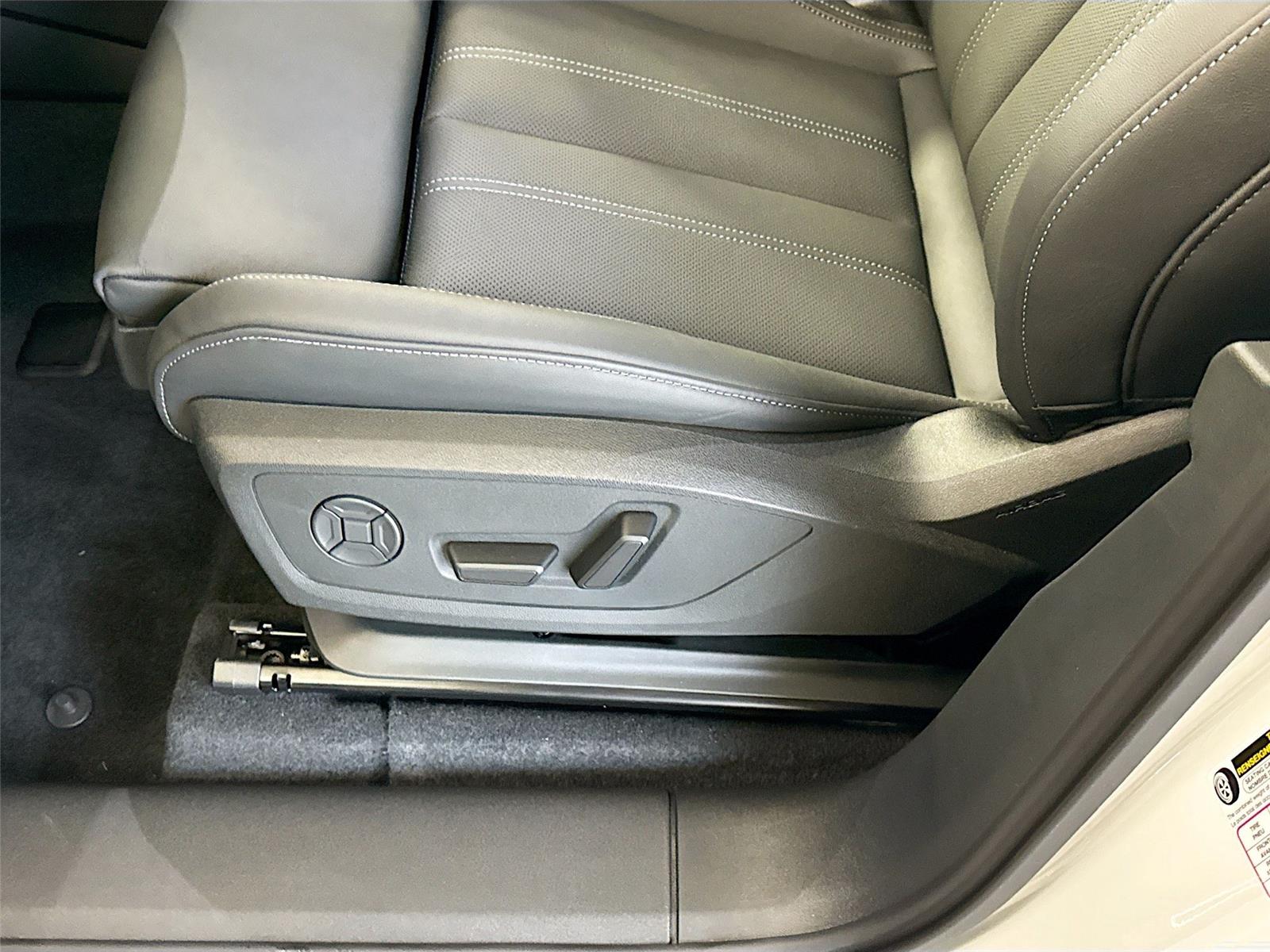 2027 Audi Q6 e-tron Premium Plus