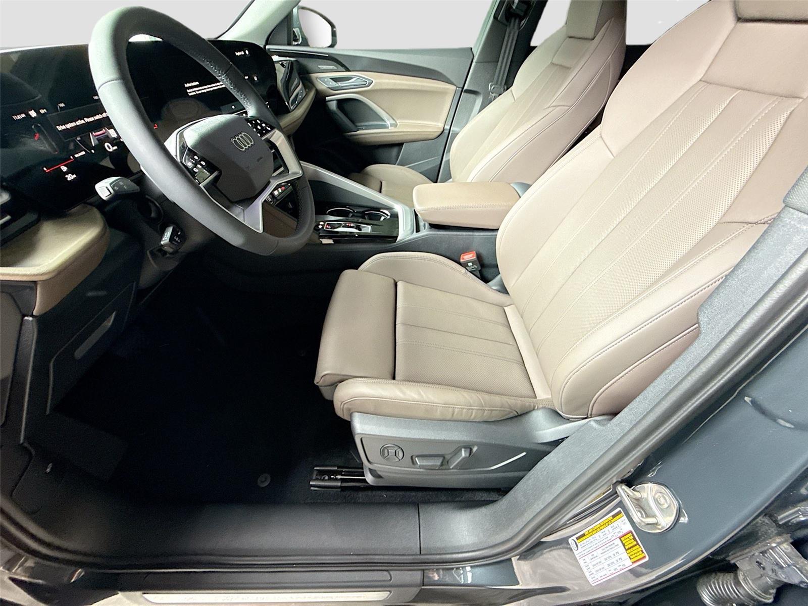 2025 Audi Q5 Premium Plus