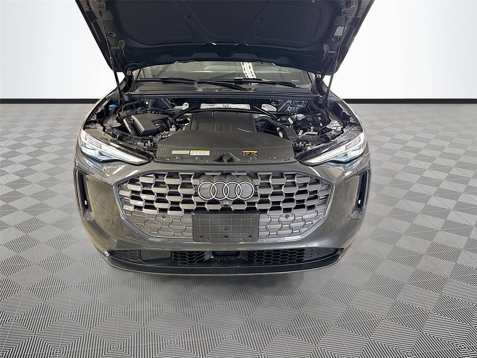 2025 Audi Q5 Premium Plus