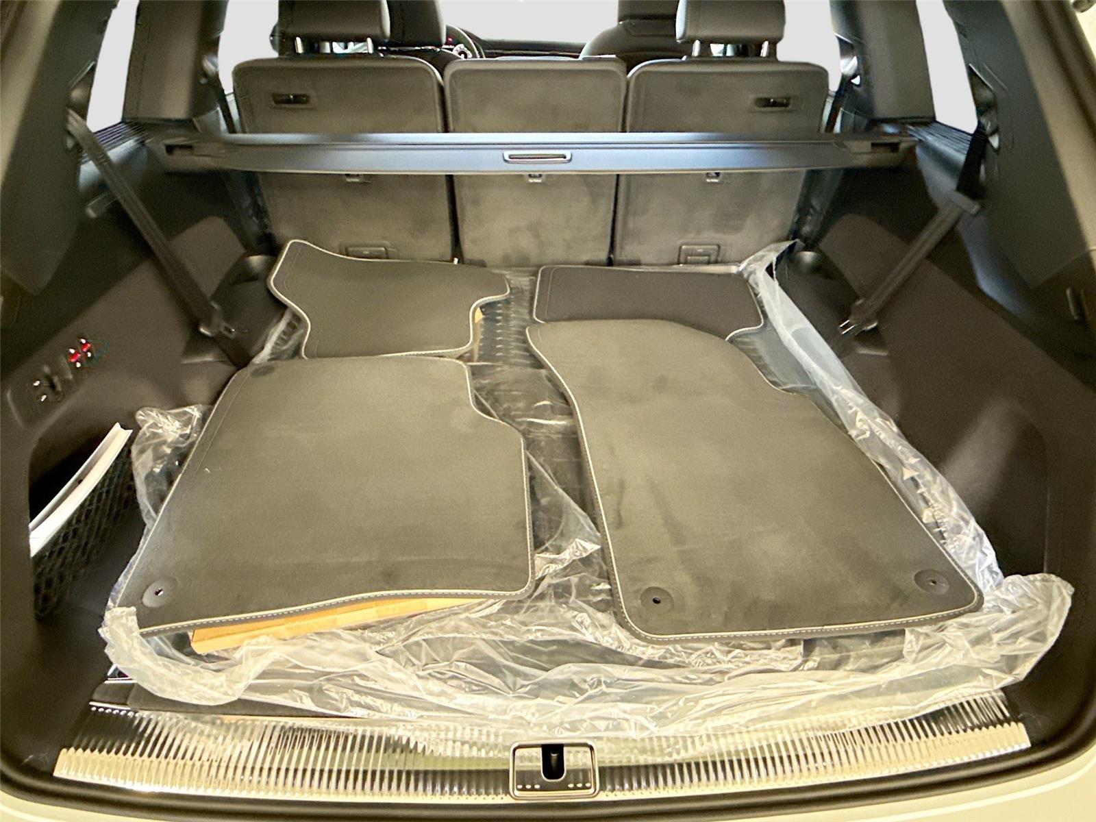 2026 Audi Q7 Premium Plus