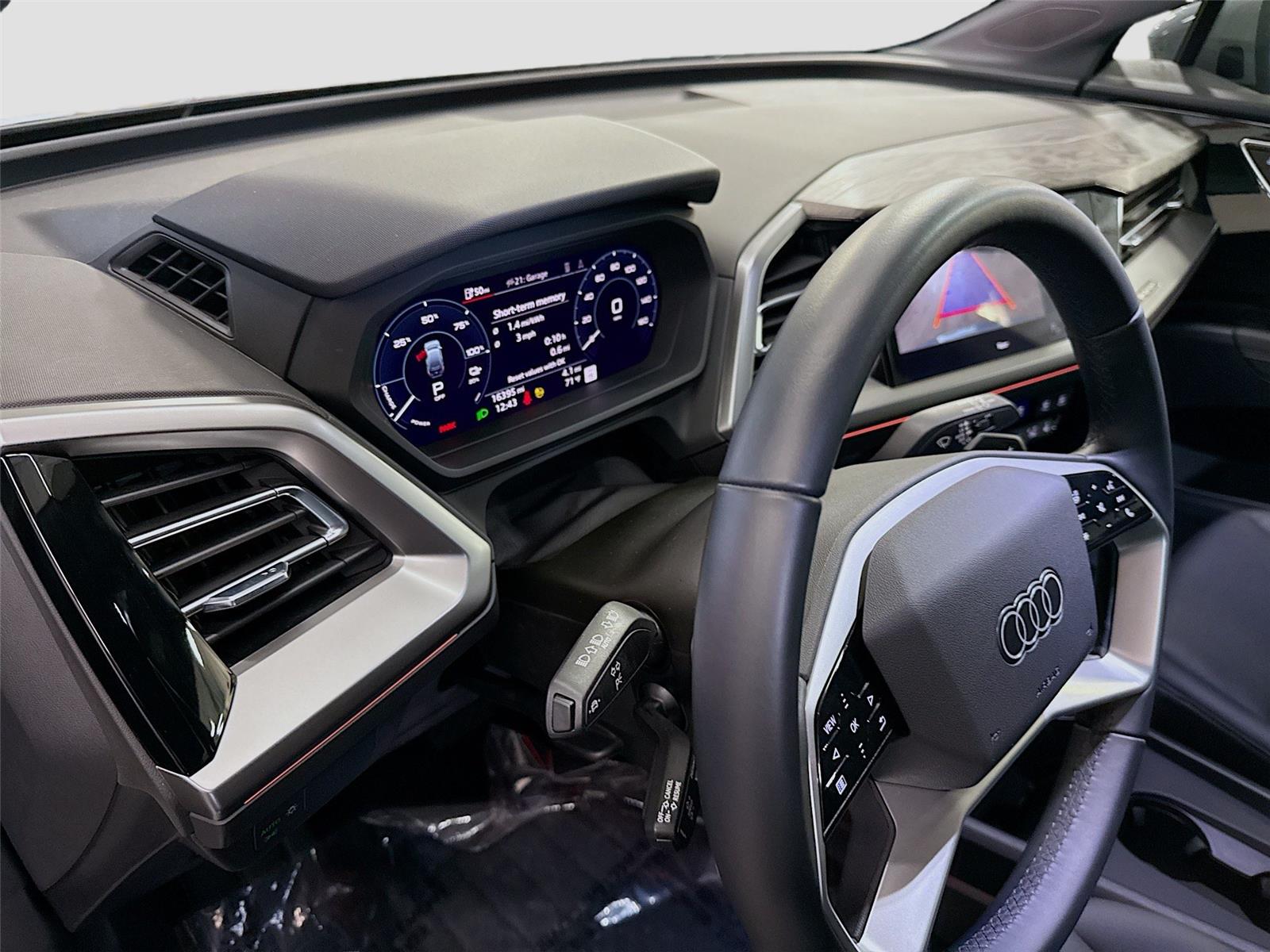 2024 Audi Q4 e-tron Premium Plus