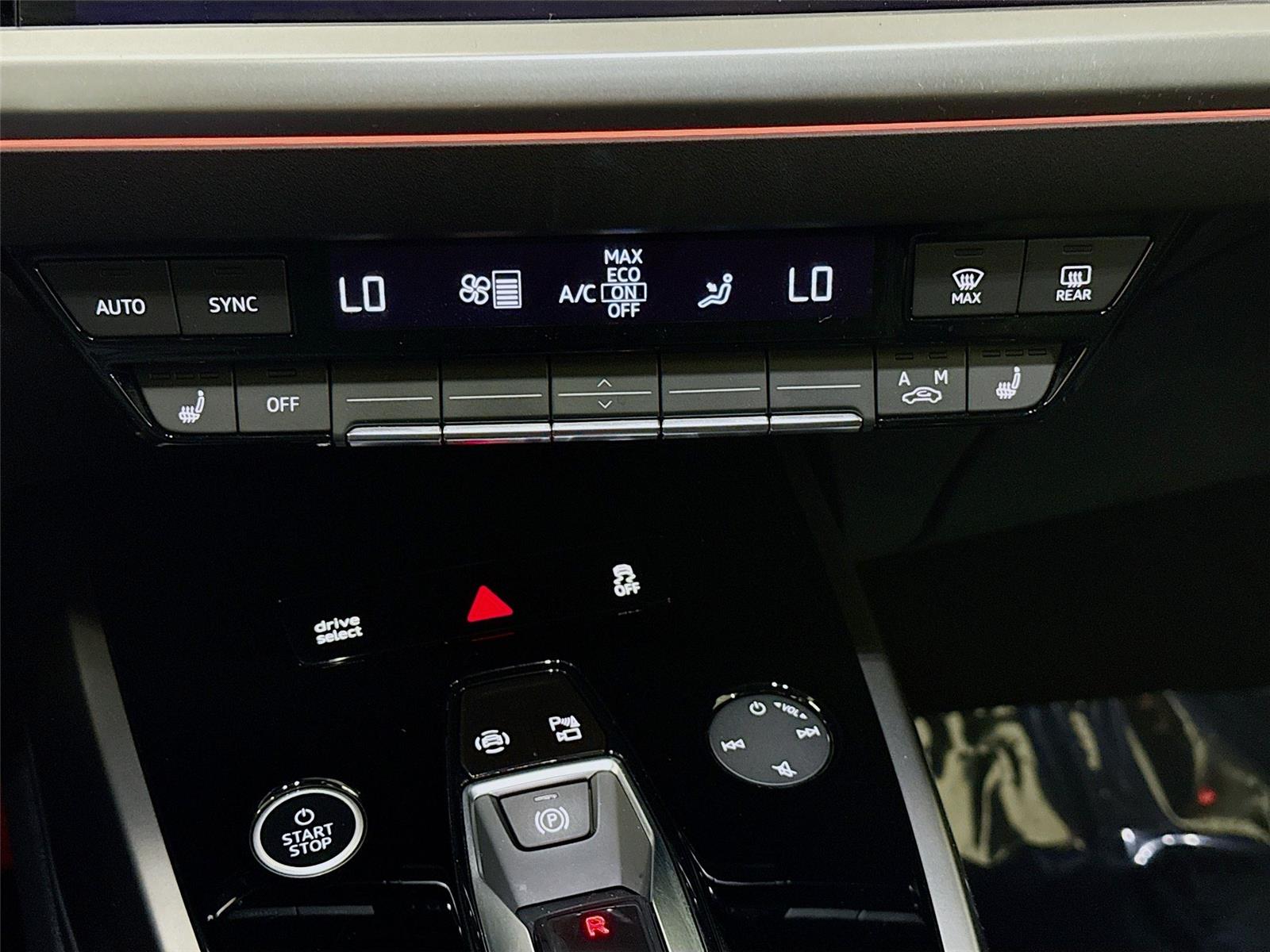 2024 Audi Q4 e-tron Premium Plus