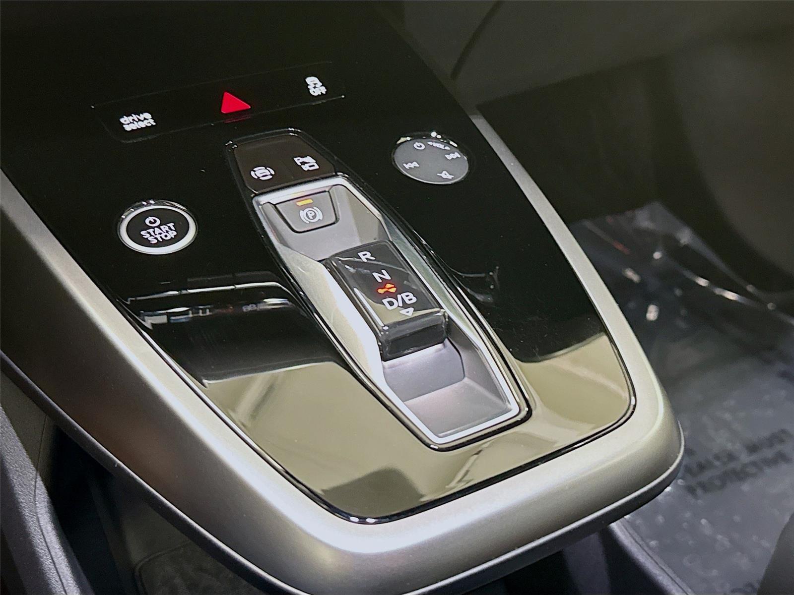 2024 Audi Q4 e-tron Premium Plus