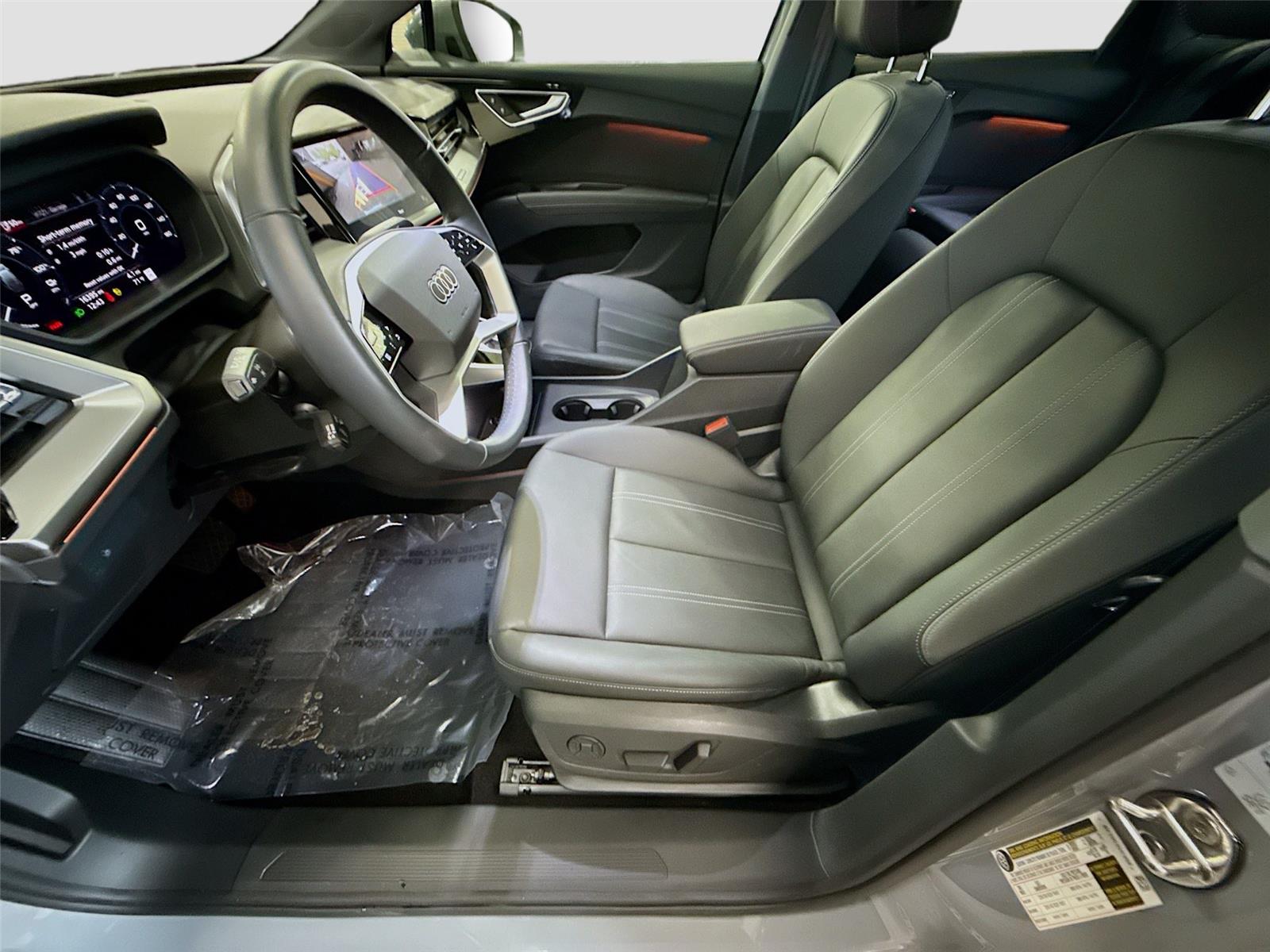 2024 Audi Q4 e-tron Premium Plus