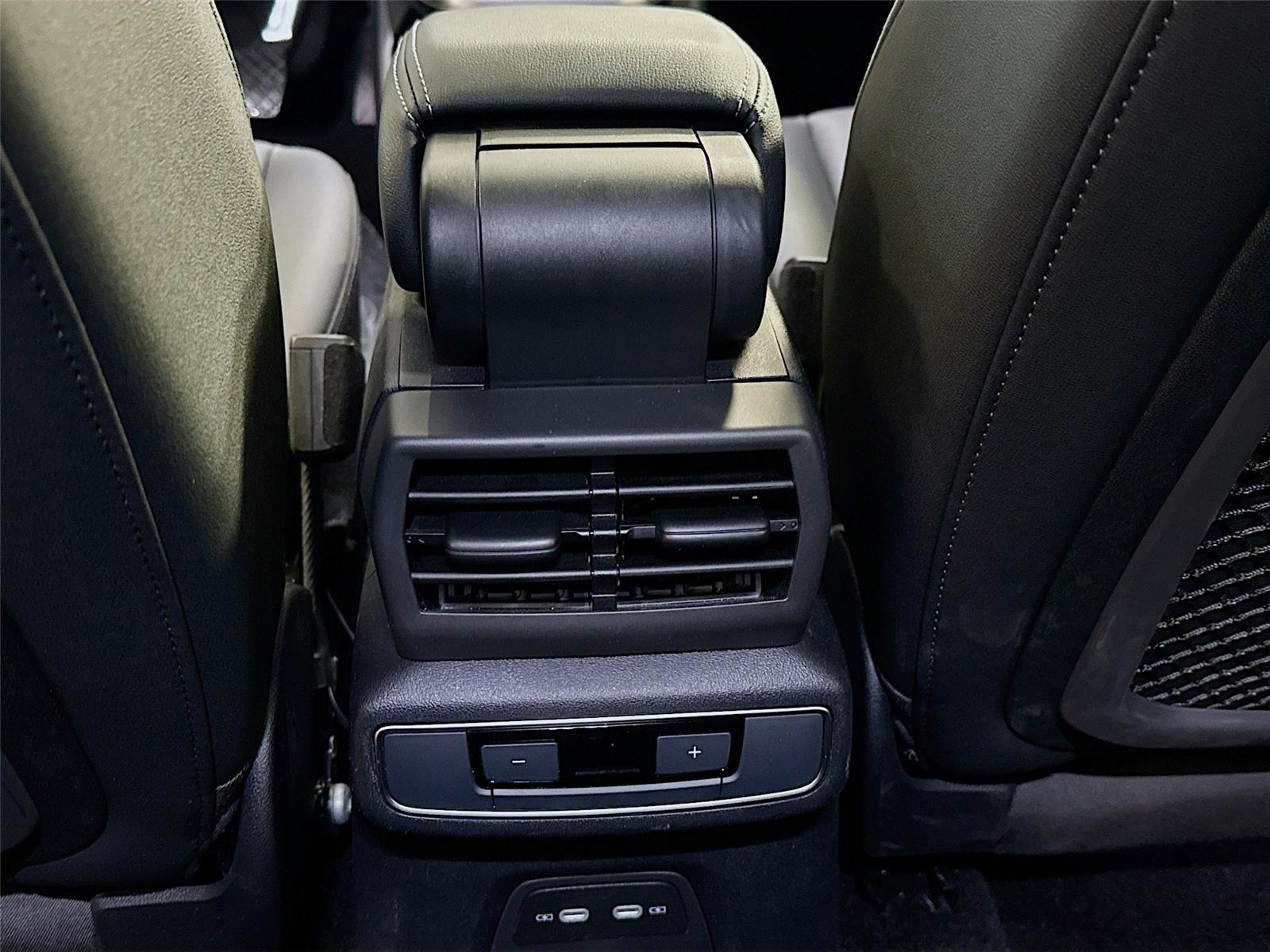 2024 Audi Q4 e-tron Premium Plus