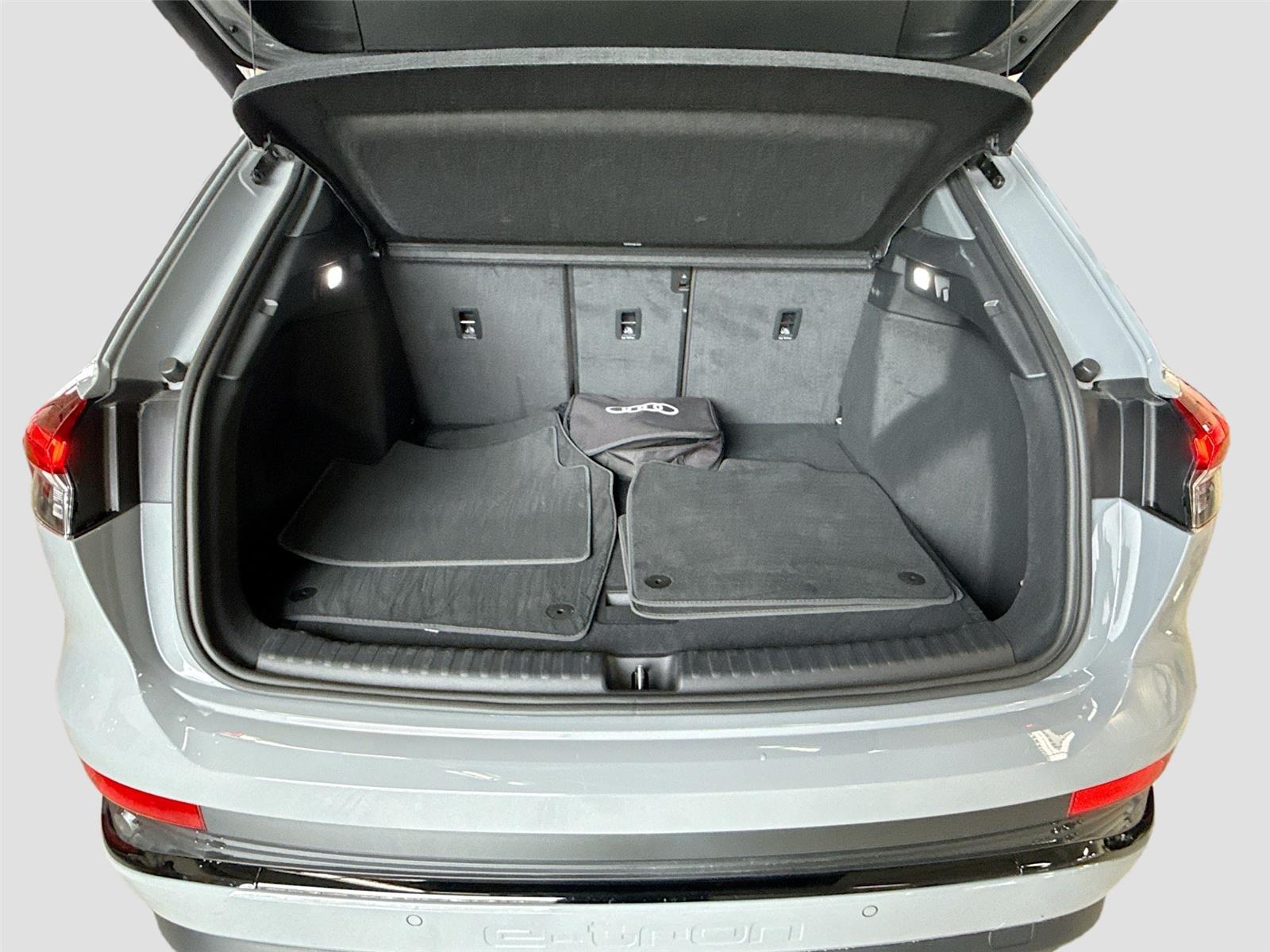 2024 Audi Q4 e-tron Premium Plus