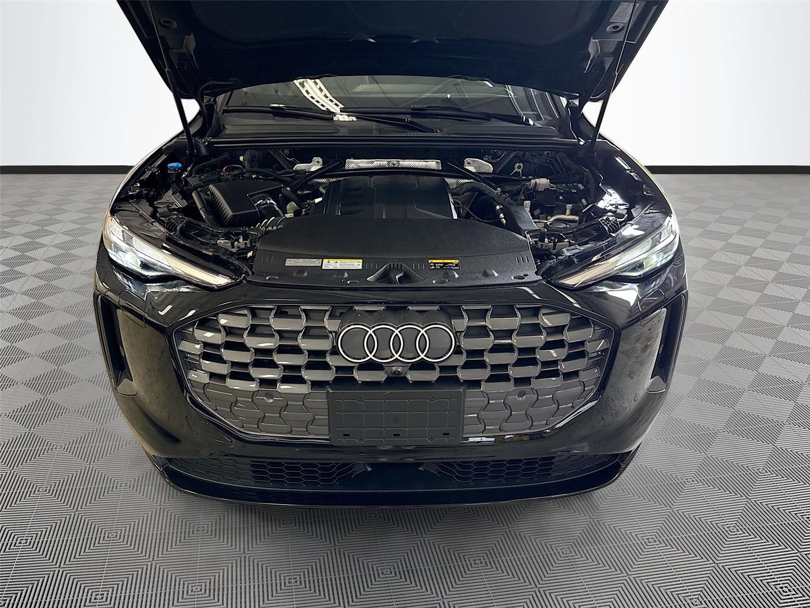 2025 Audi Q5 Premium