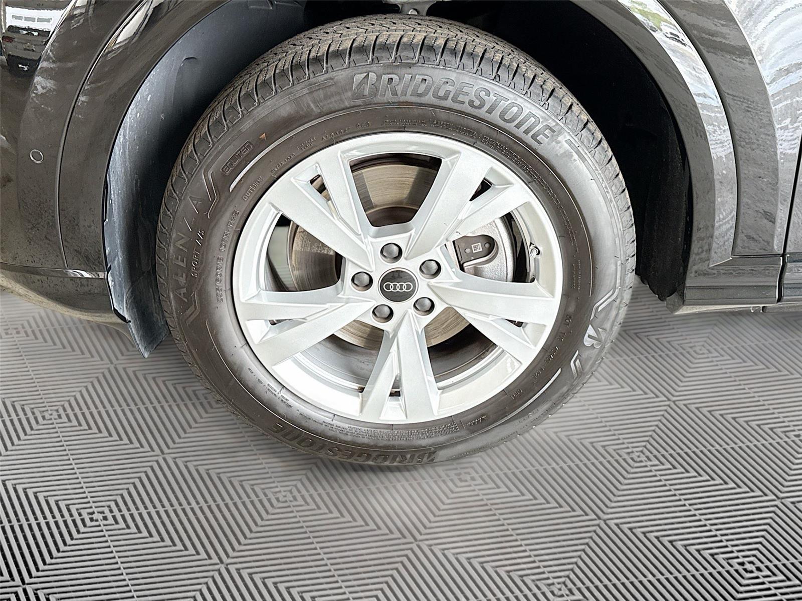 2025 Audi Q5 Premium