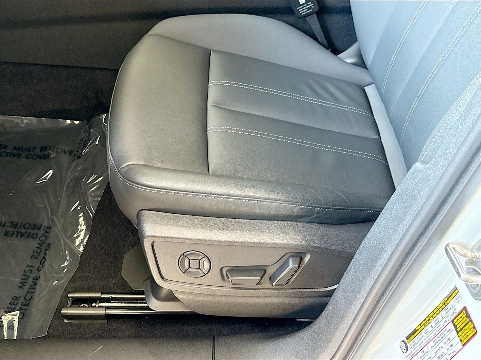 2025 Audi Q5 Premium