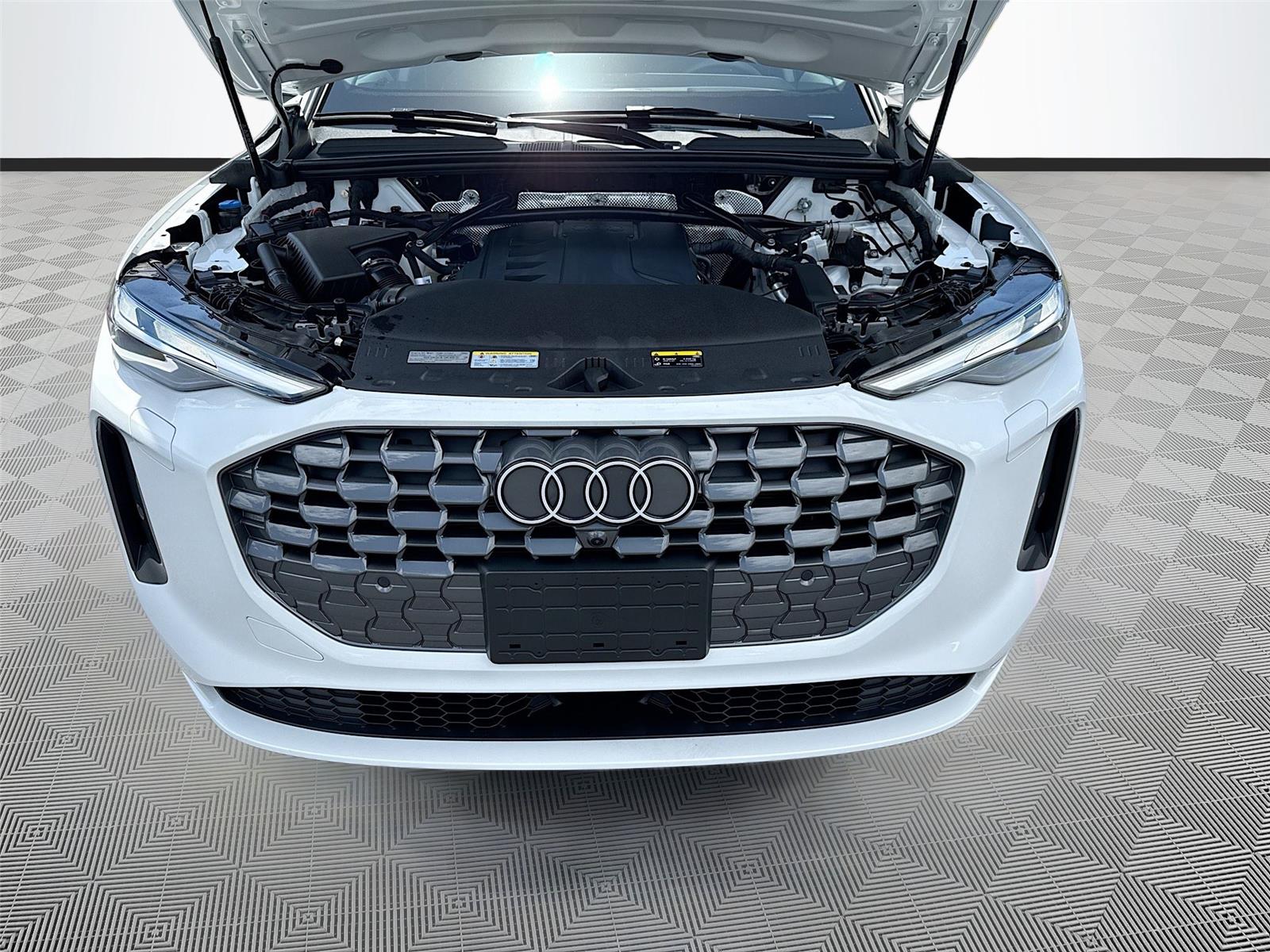 2025 Audi Q5 Premium