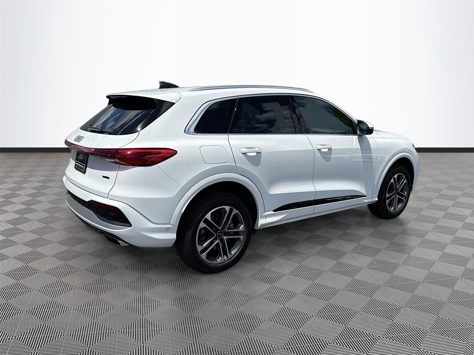 2025 Audi Q5 Premium