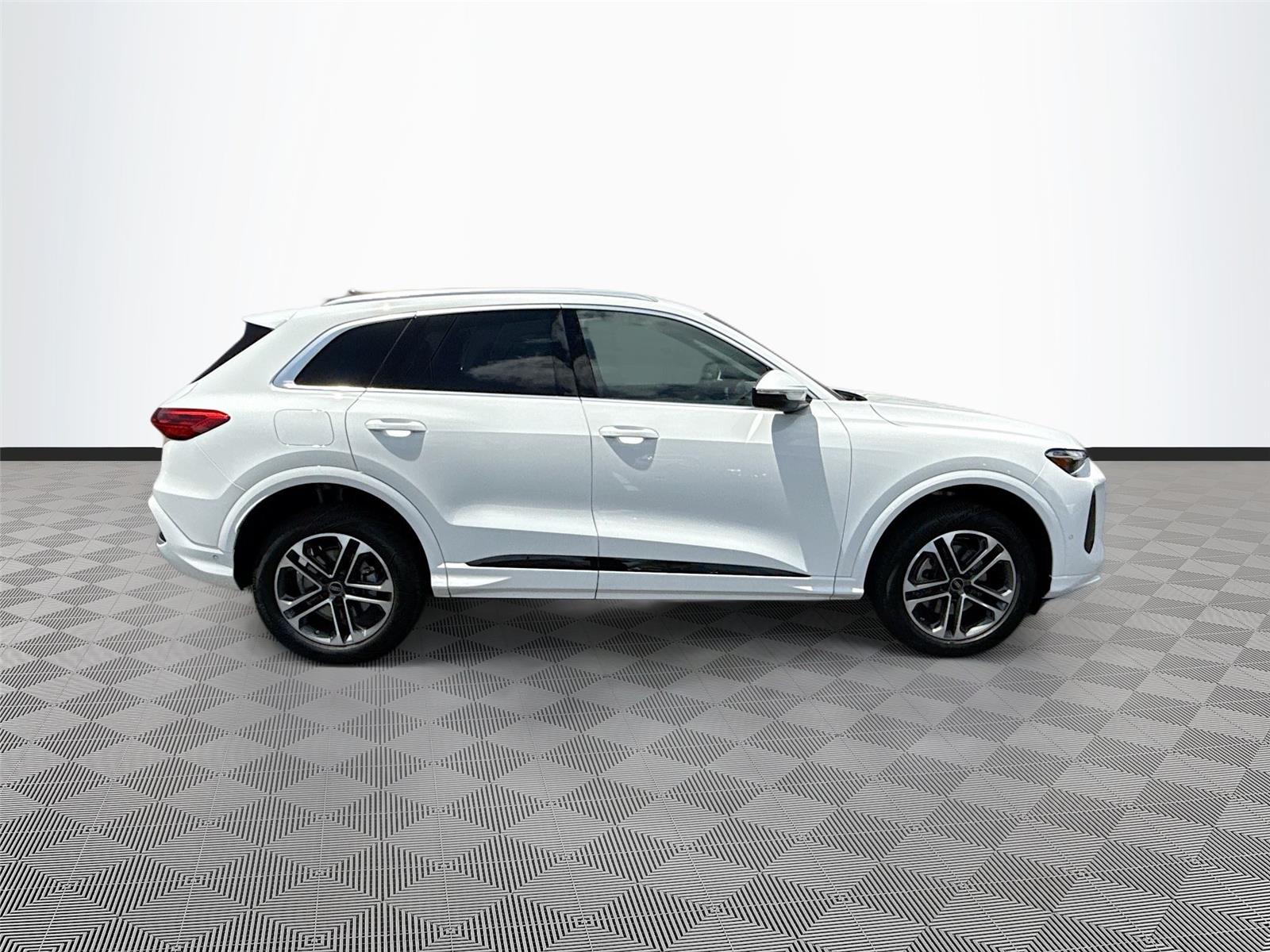 2025 Audi Q5 Premium