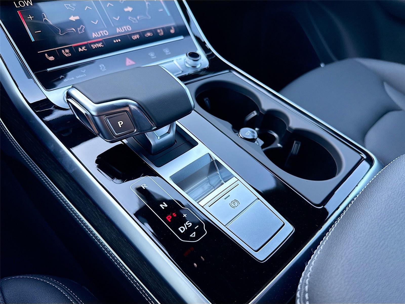 2026 Audi Q7 Premium Plus
